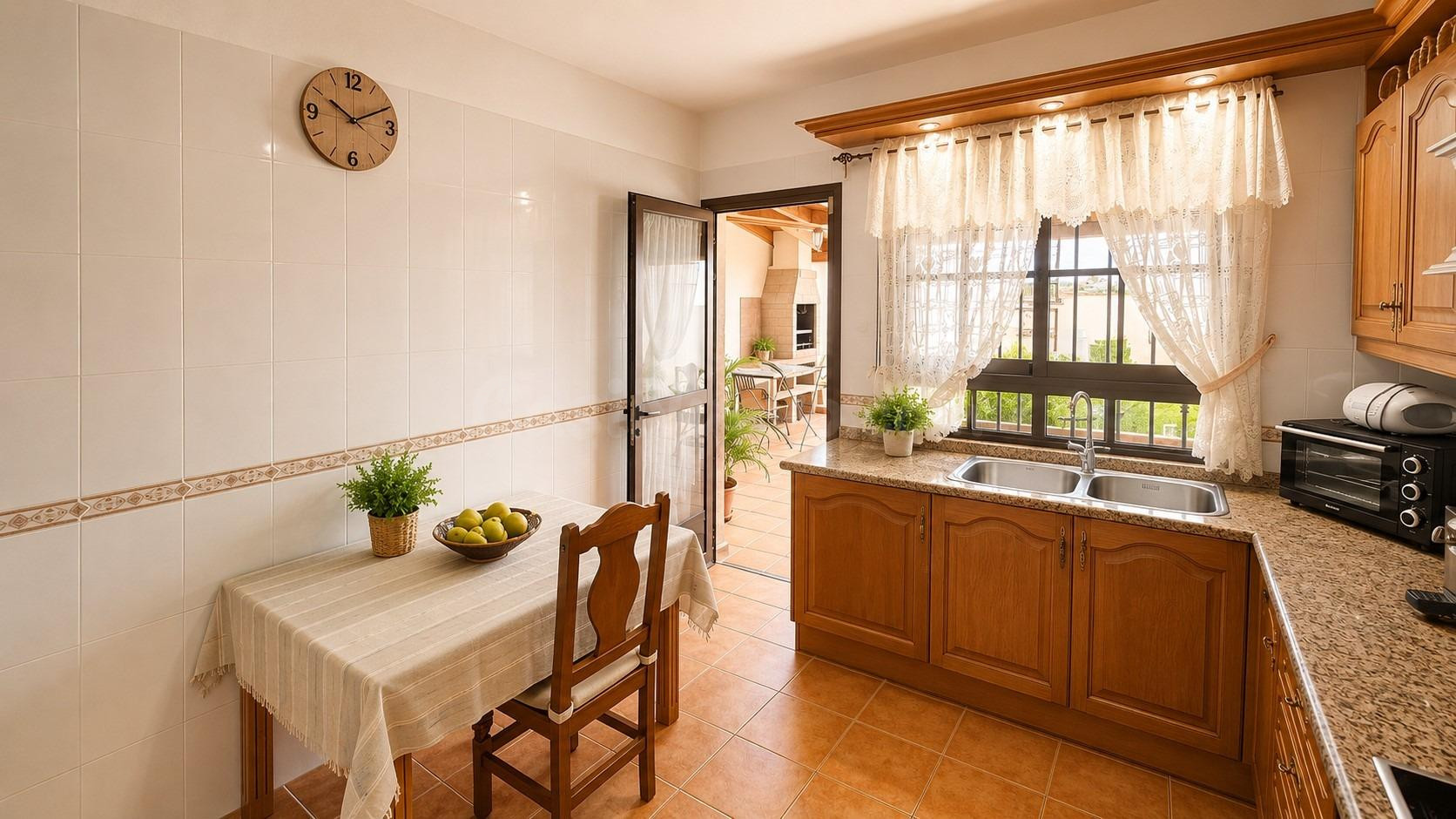 TINERCASA PRESENTA ESTE ESPECTACULAR CHALET ADOSADO EN CANDE - foto 5