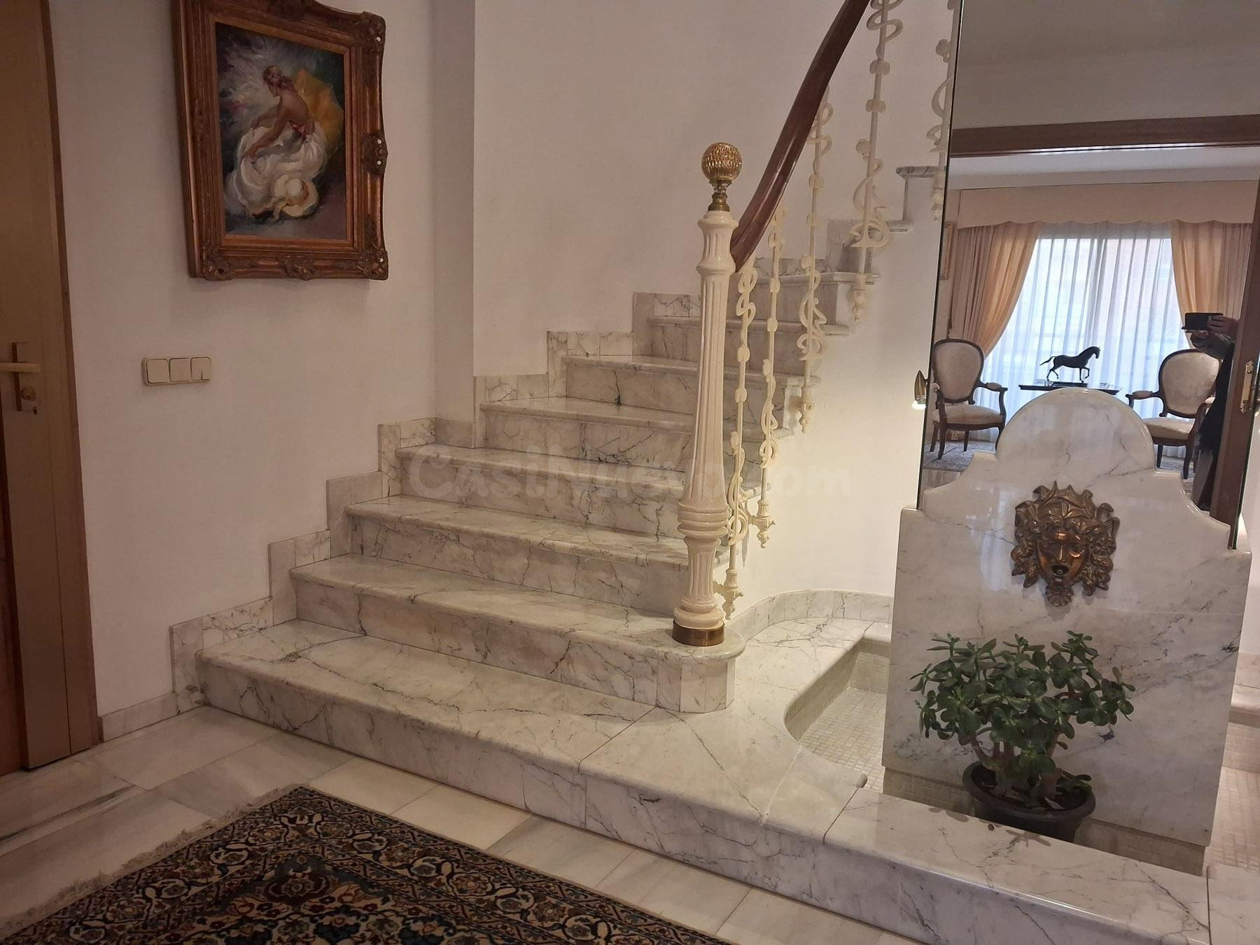 Espectacular vivienda situada en el centro de la ciudad - foto 2