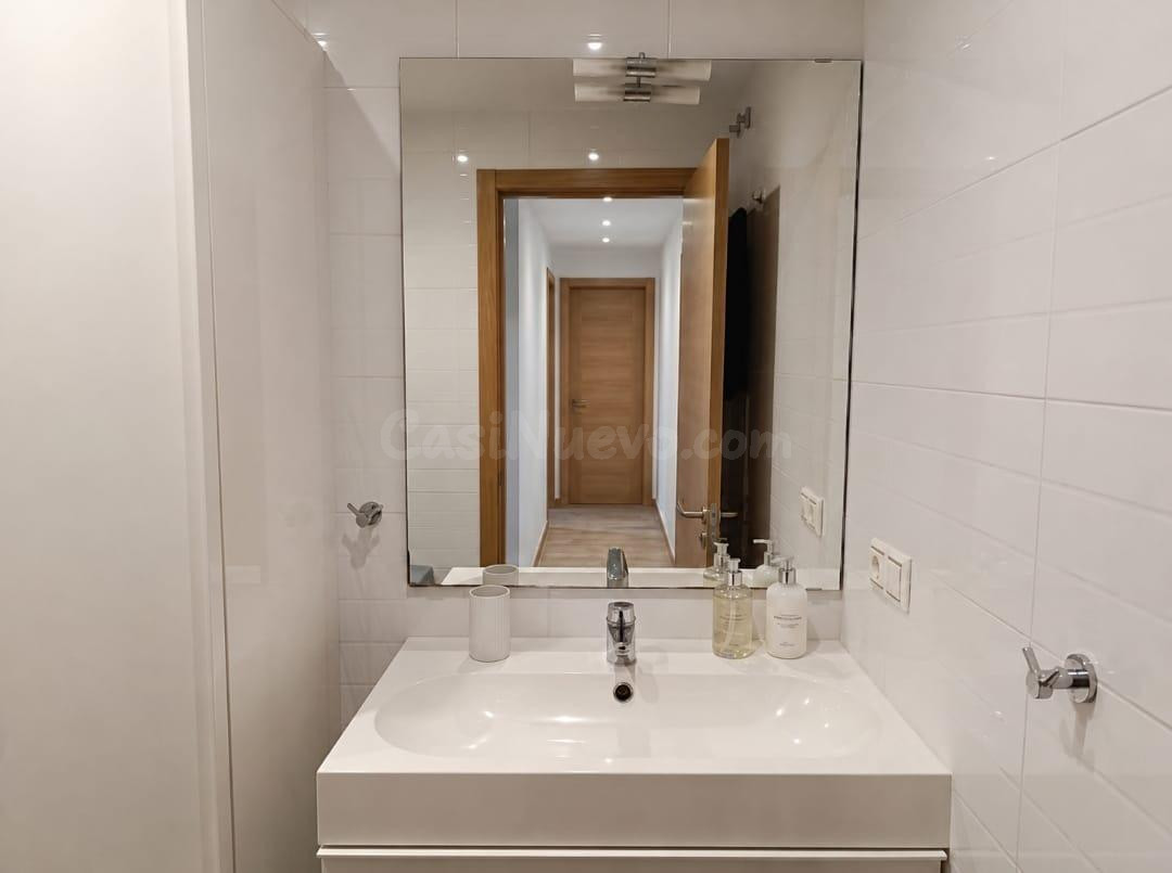 AMPLIO PISO DE 4 habitaciones Y 2 BAÑOS EN LA ZONA DE RESTOL - foto 4