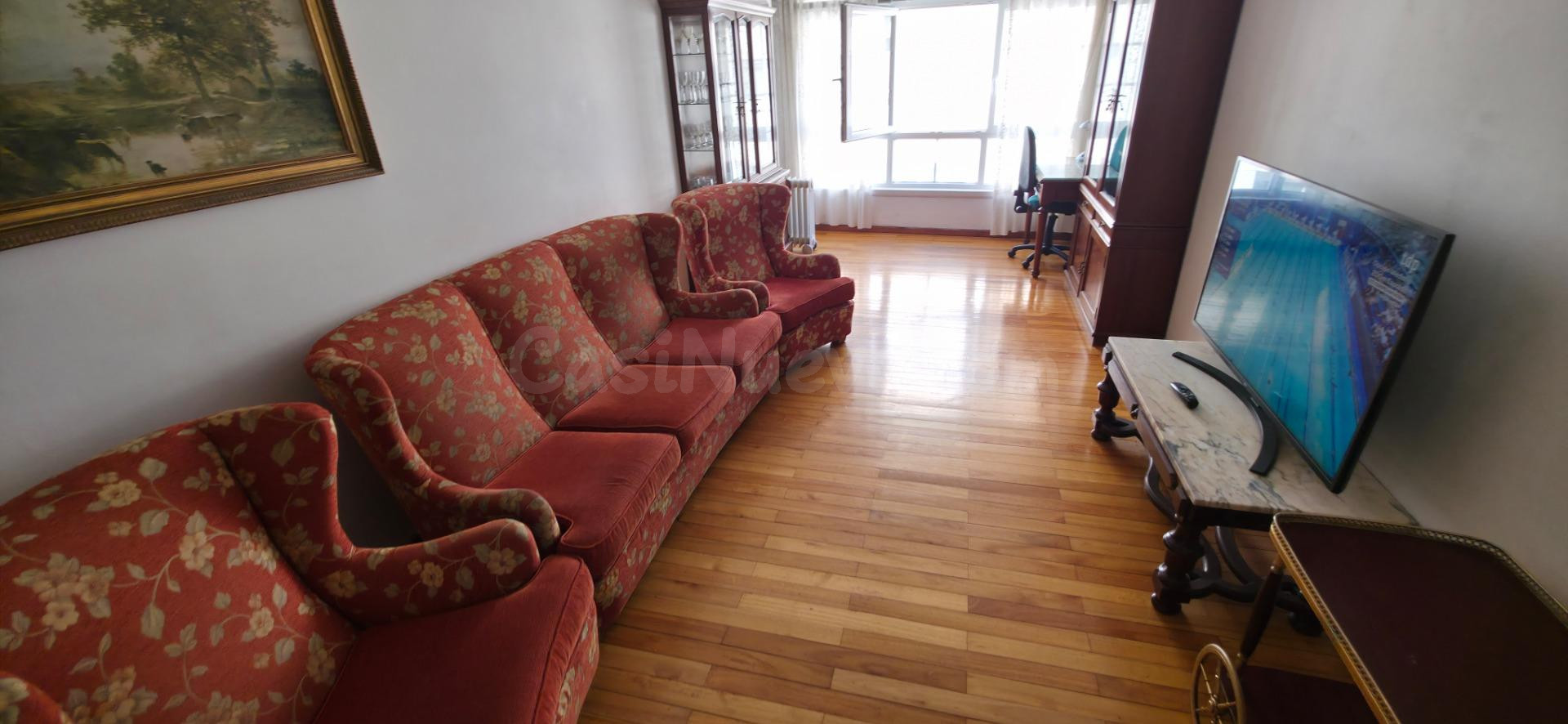 PISO PARA CURSO ESCOLAR CON 4 habitaciones Y 2 BAÑOS A ESCAS