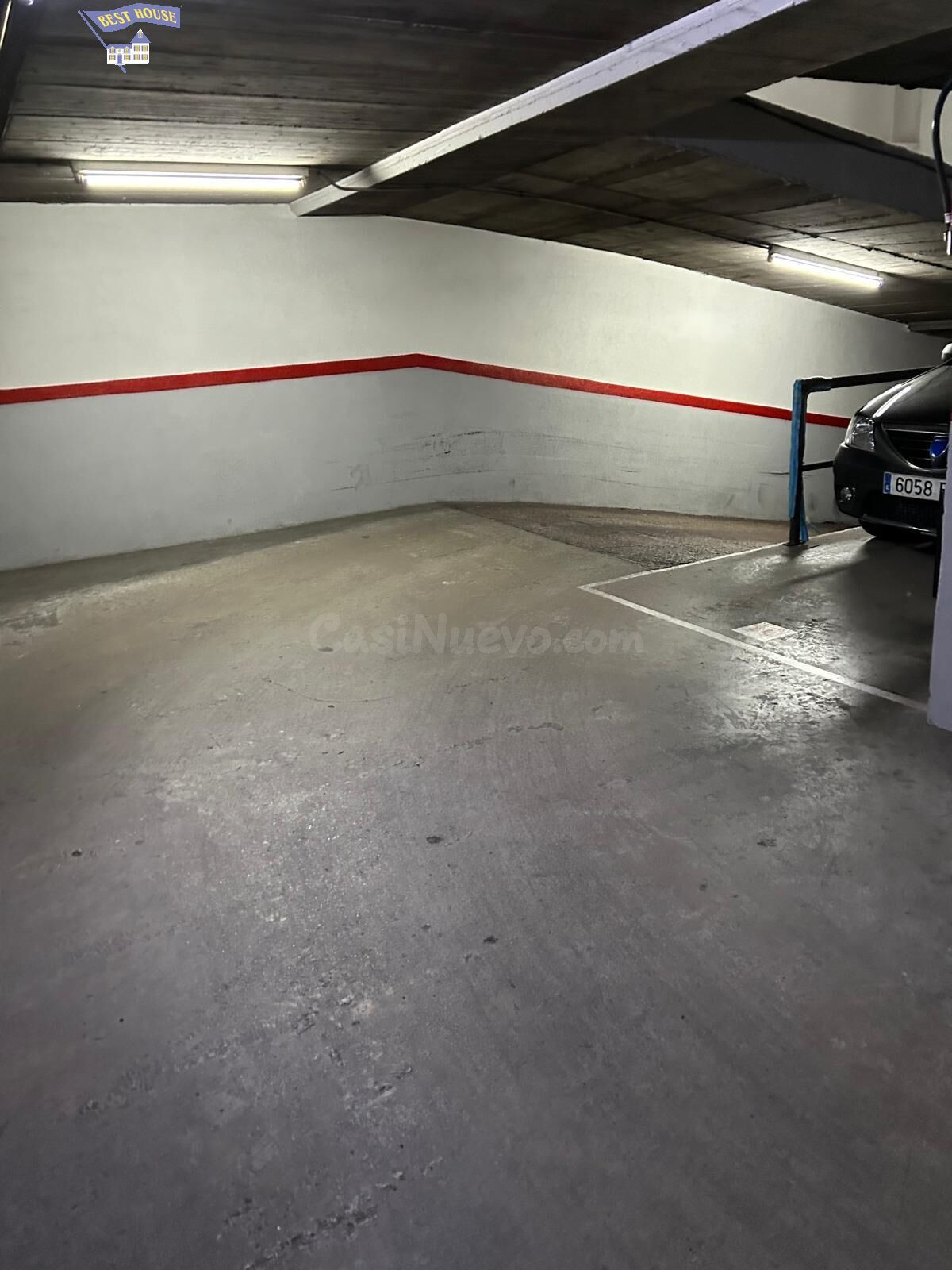 PLAZA DE PARKIN PARA COCHE MEDIANO A METROS DEL AYUNTAMIENTO - foto 5