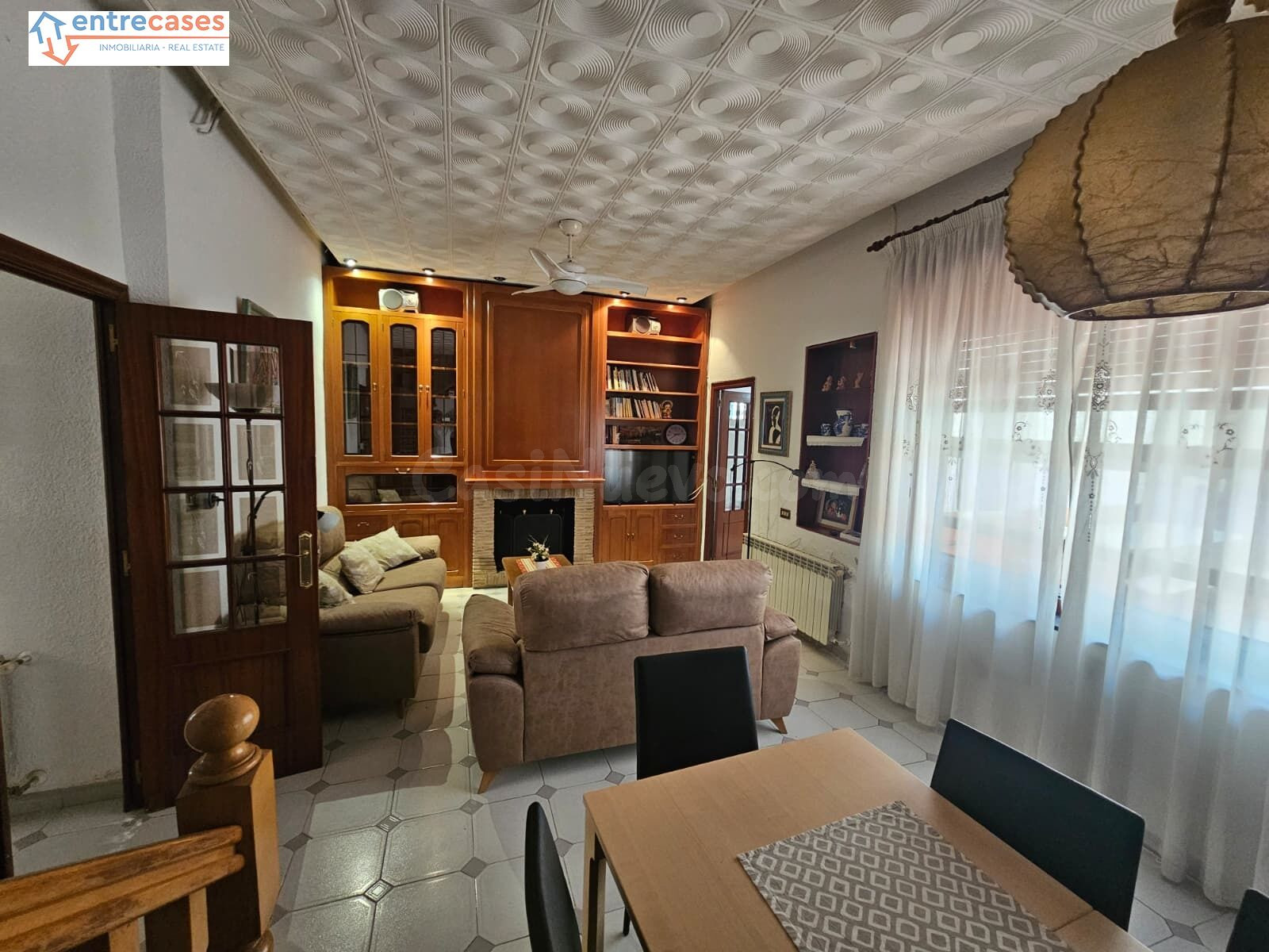 CASA TIPO DUPLEX ZONA 9 DE OCTUBRE