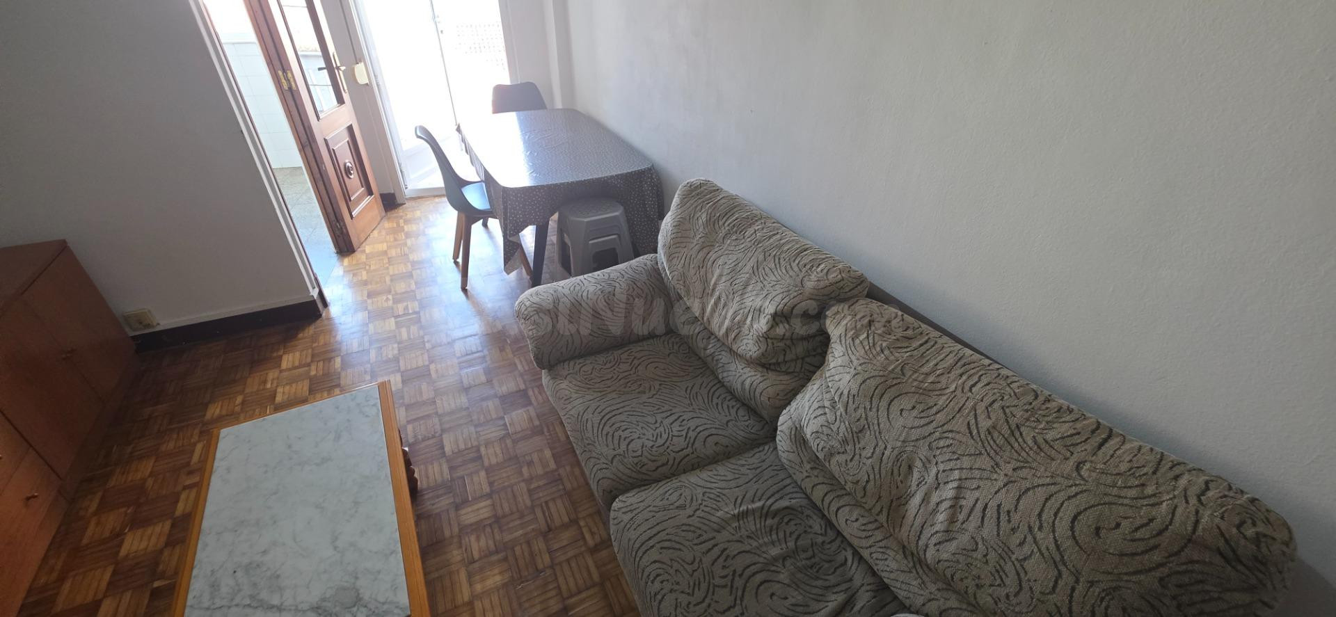 PISO PARA ESTUDIANTES DE 3 habitaciones EN PLENO ENSANCHE - foto 3