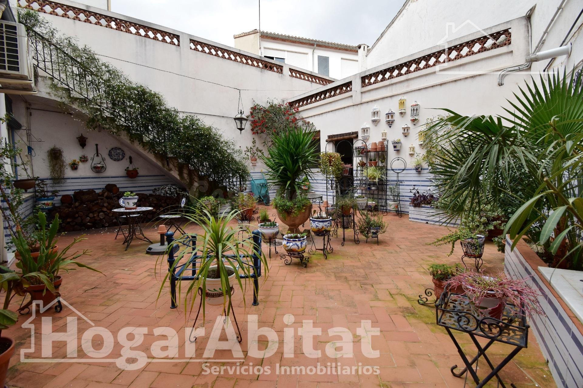 ¡CENTRO DE VILLALONGA! CASA ESPECTACULAR AMPLIA Y LUMINOSA C - foto 2