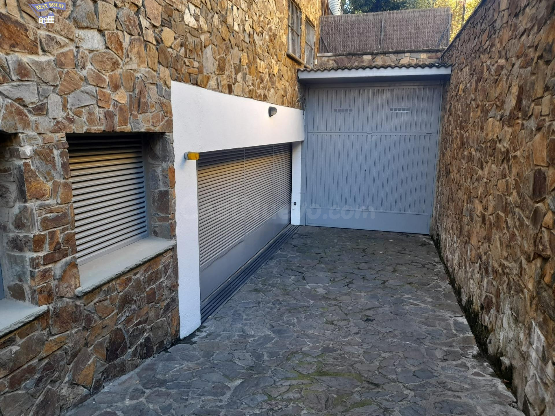 PLAZA DE PARKING EN SANT FRANCESC- SANT CUGAT DEL VALLES - foto 4