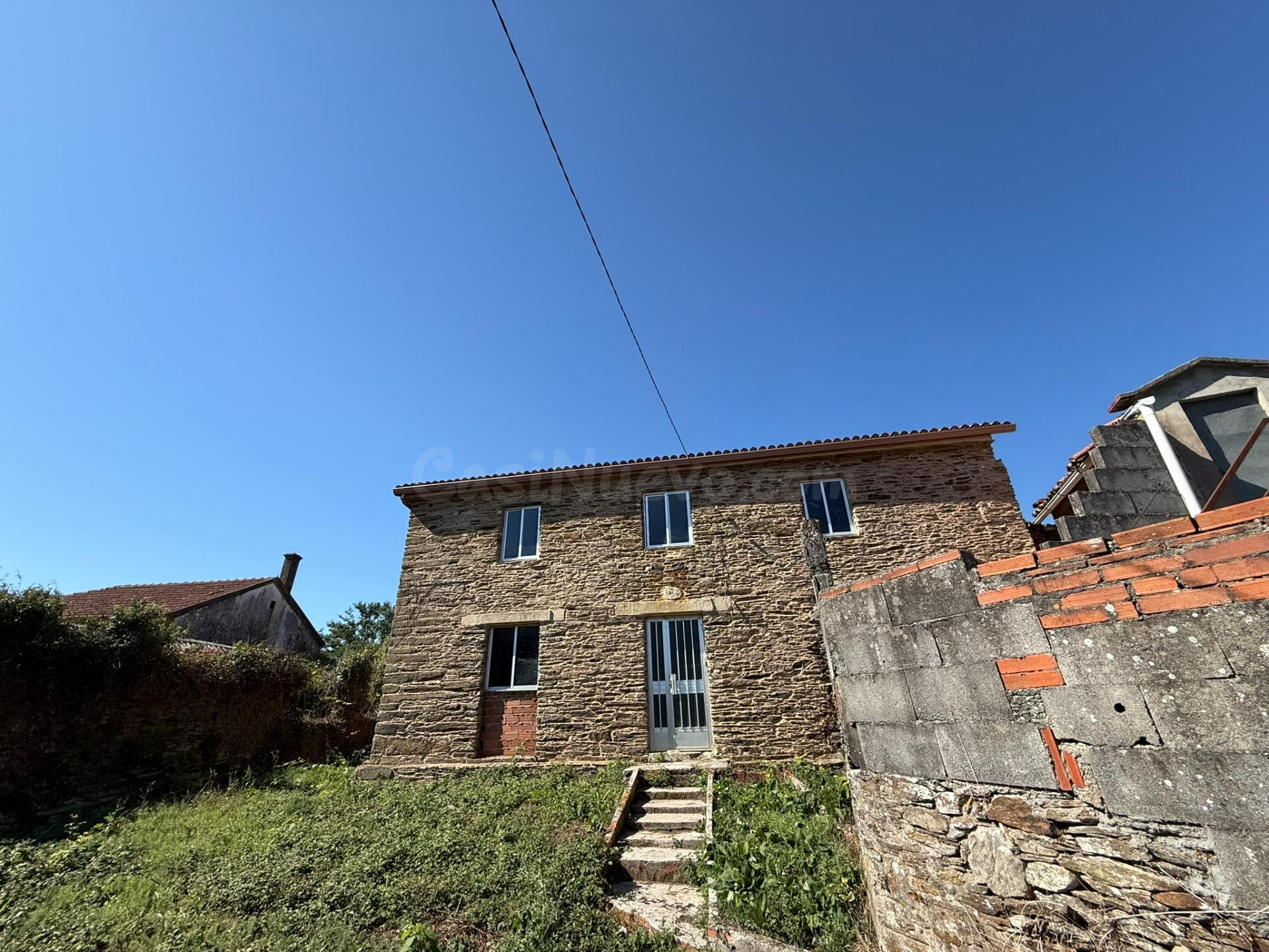 CASA CON FINCA DE 900 M2, EN TOURO, A 20 MIN DE SANTIAGO - foto 3