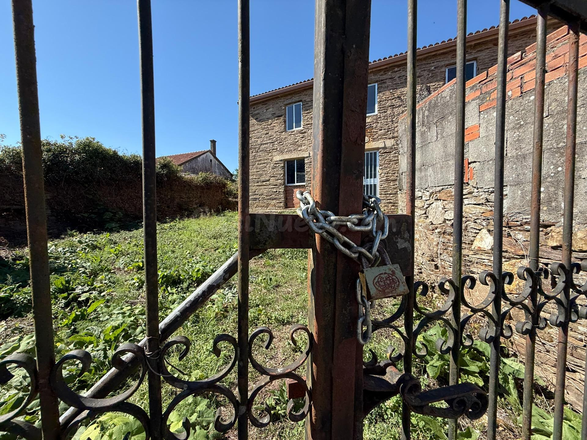 CASA CON FINCA DE 900 M2, EN TOURO, A 20 MIN DE SANTIAGO - foto 5