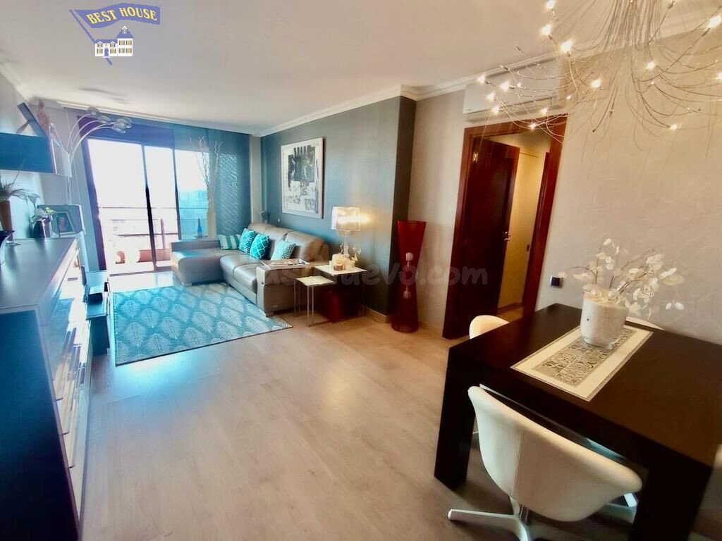 GRAN OPORTUNIDAD PISO DE 3 habitaciones 2 BAÑOS CON 2 PLAZAS - foto 3