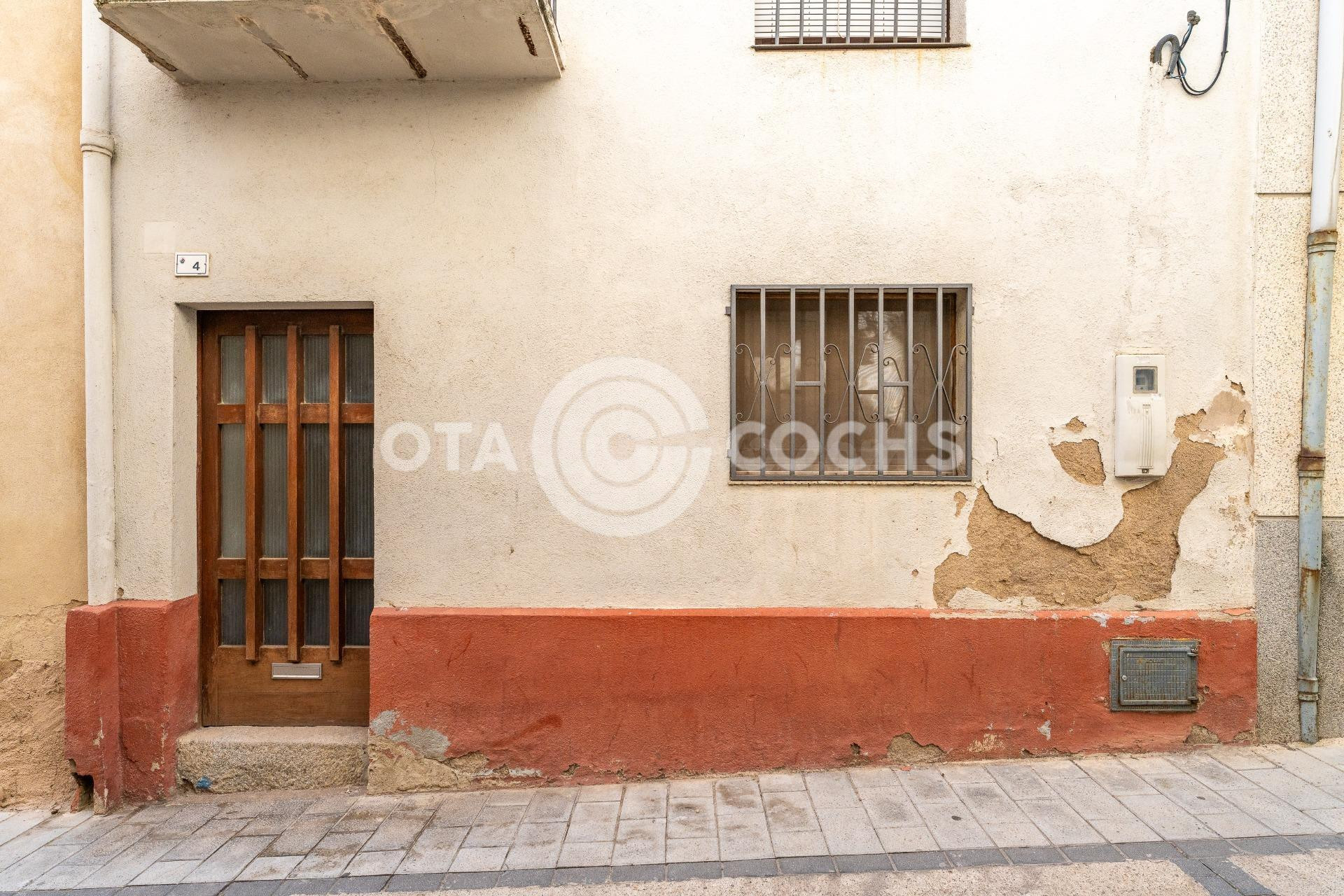 CASA DE PUEBLO EN RIUDECOLS PARA REFORMAR - foto 3