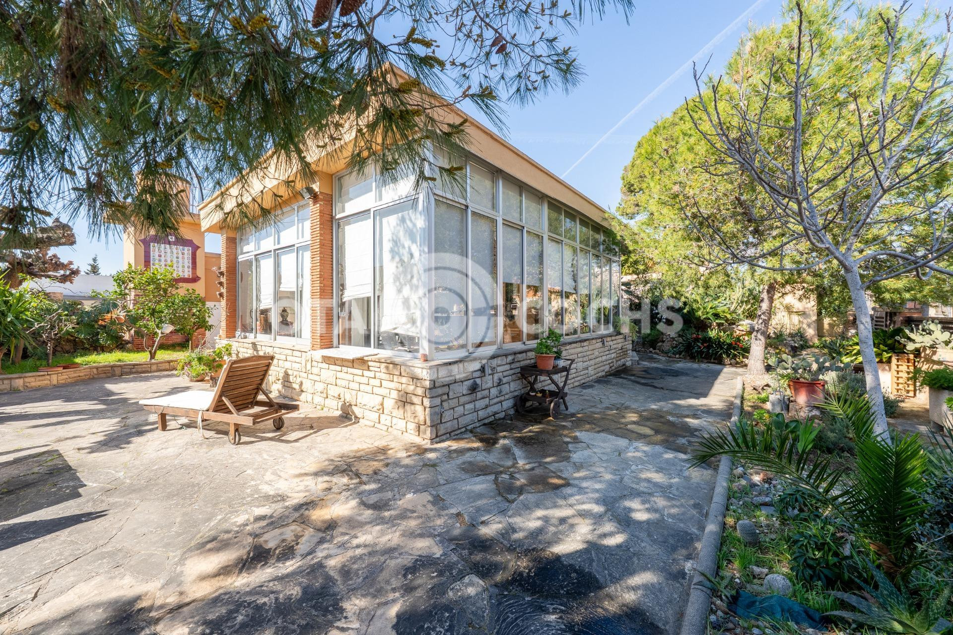 ESPECTACULAR CHALET UNIFAMILIAR EN REUS - foto 2