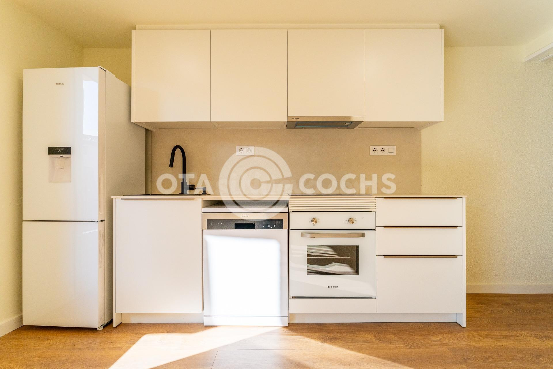 PISO COMPLETAMENTE REFORMADO DE 3 habitaciones EN L'ESPLUGA - foto 3
