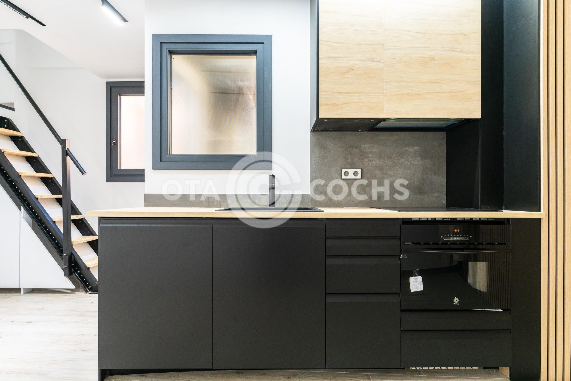 LOFT EN PLANTA BAJA EN LA CALLE CERVANTES DE REUS - foto 3
