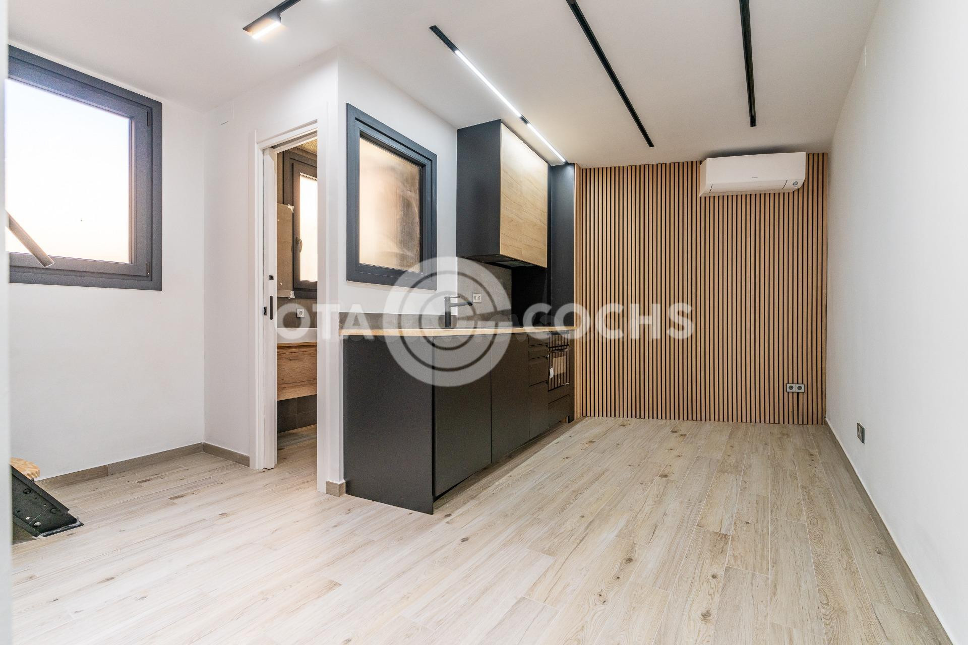 LOFT EN PLANTA BAJA EN LA CALLE CERVANTES DE REUS - foto 5
