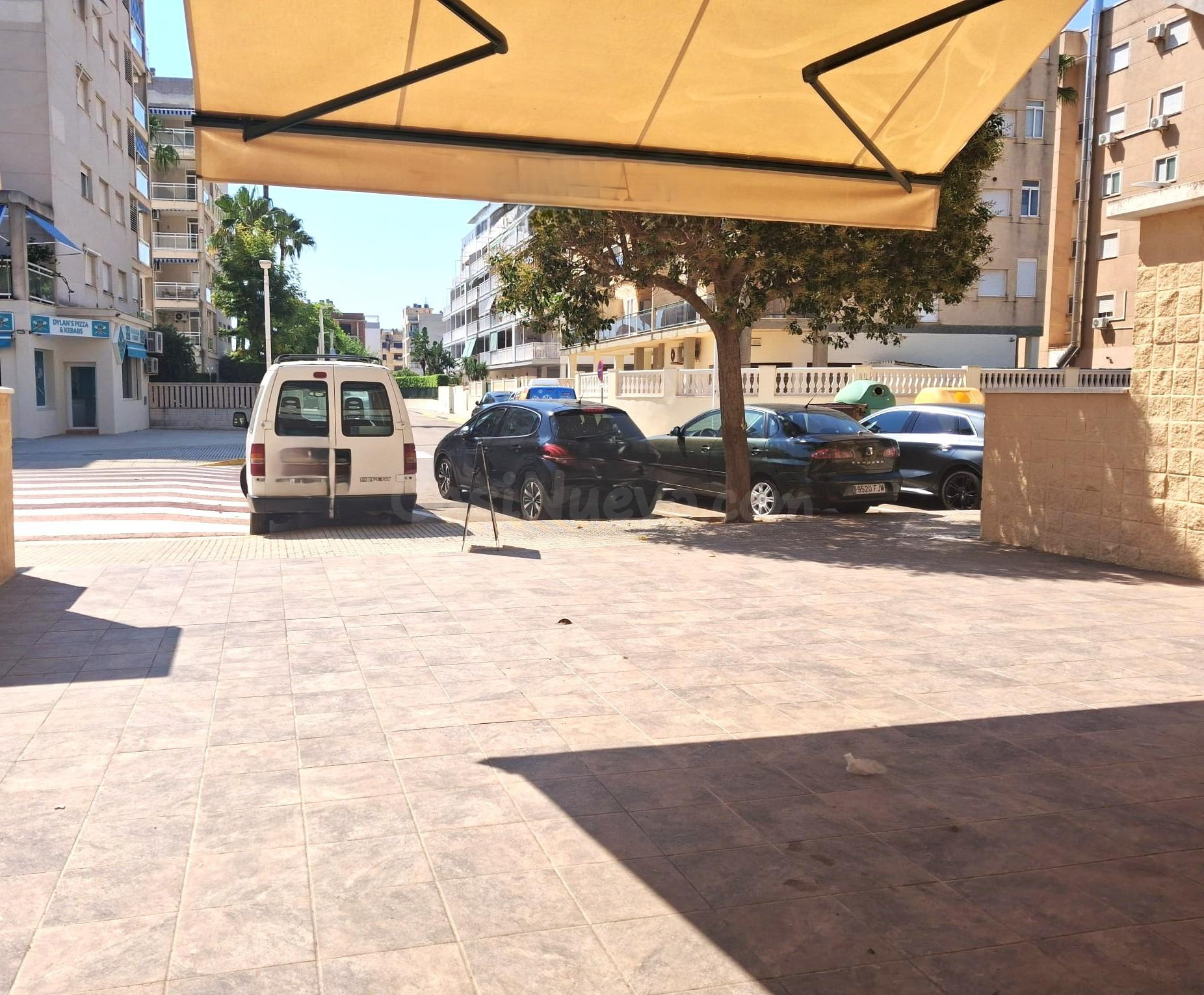 LOCAL SITUADO EN PLAYA DE GUARDAMAR DE LA SAFOR - foto 2