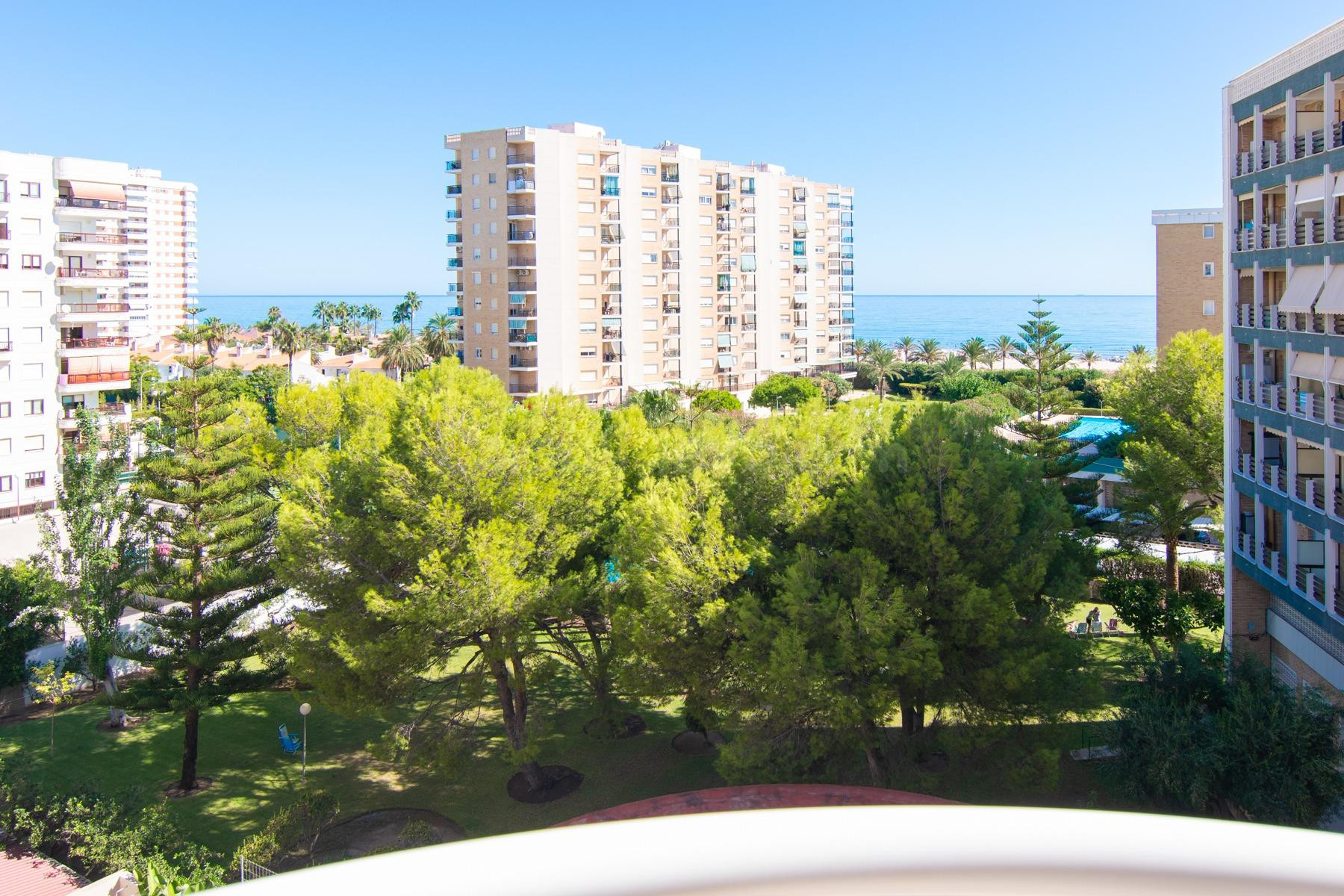 APARTAMENTO SEGUNDA LINEA DE PLAYA