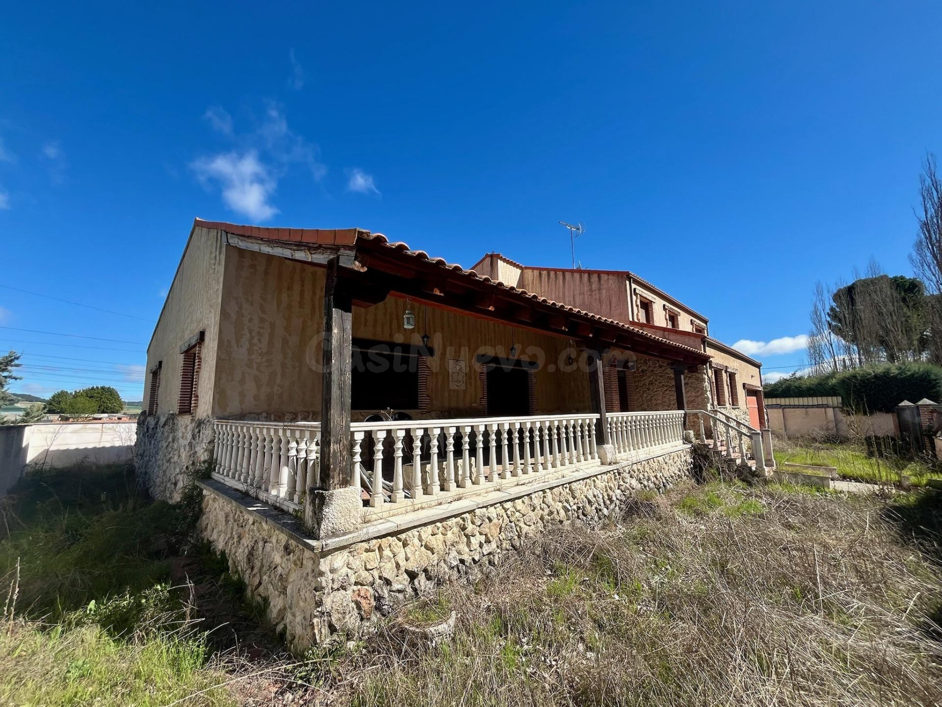 Chalet independiente en urbanización cerca de Tudela de Duer - foto 4