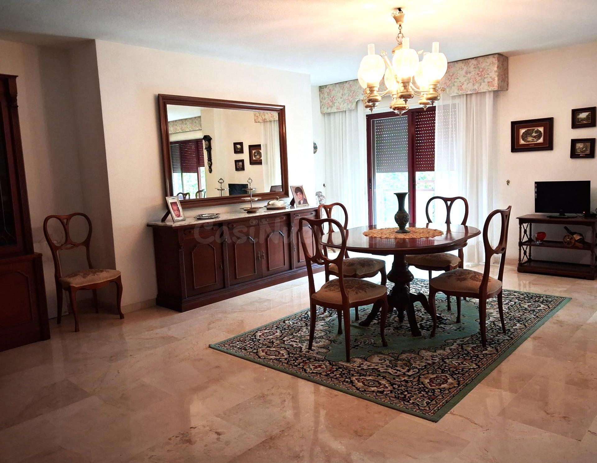 Gran vivienda situada en Paseo Germanías - foto 3