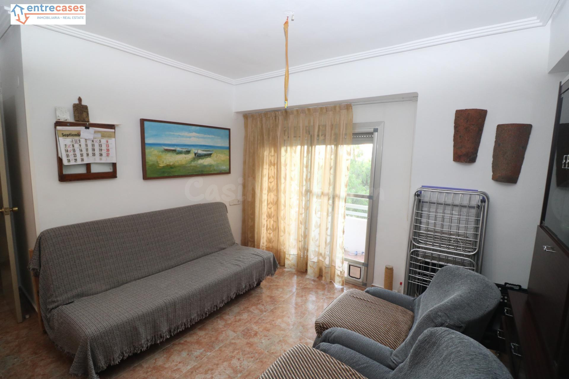 PISO DE 4 habitaciones, 2 BAÑOS Y GARAJE CERRADO | PALMERETA - foto 4