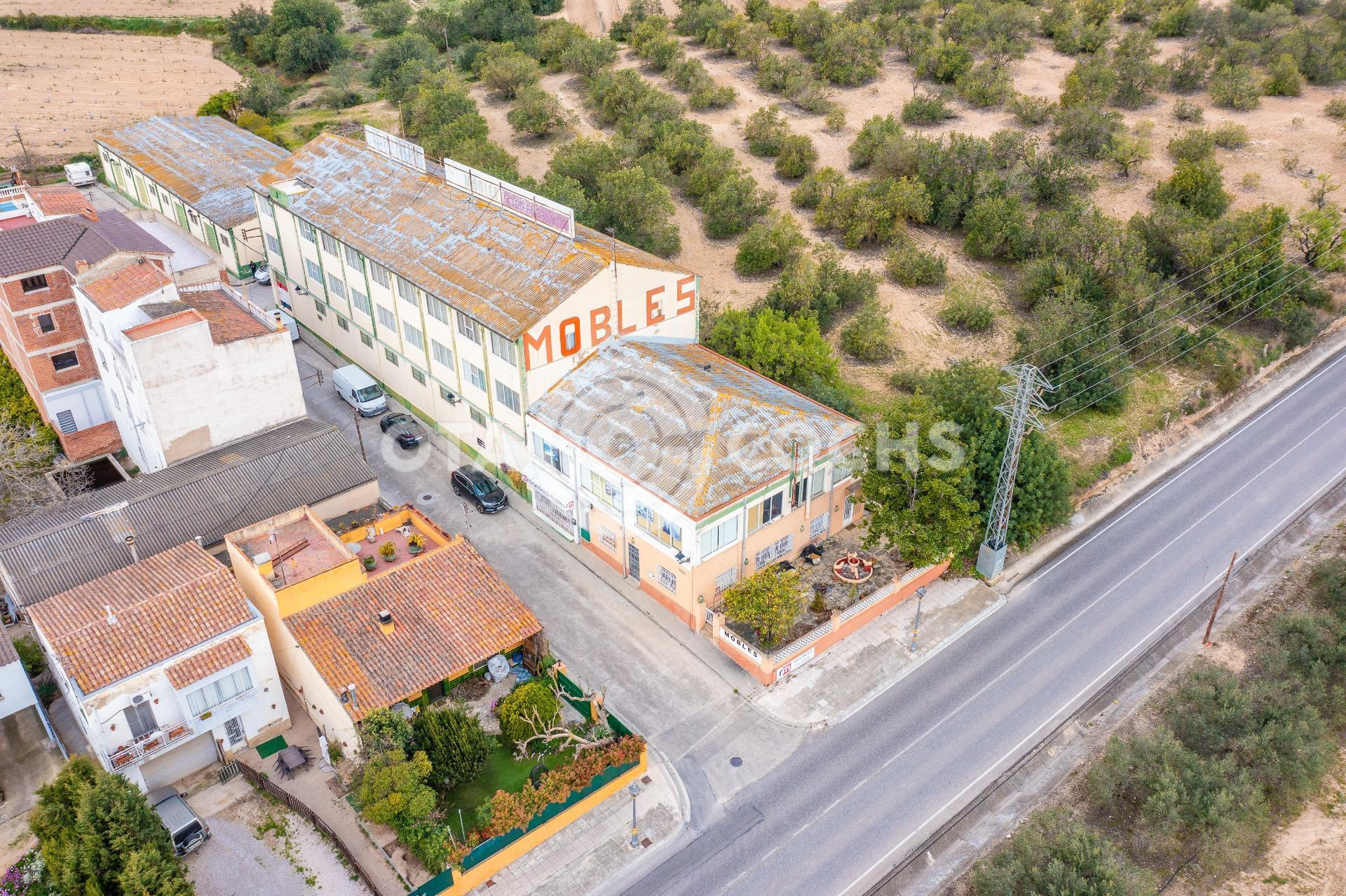 NAVE INDUSTRIAL EN VALLMOLL