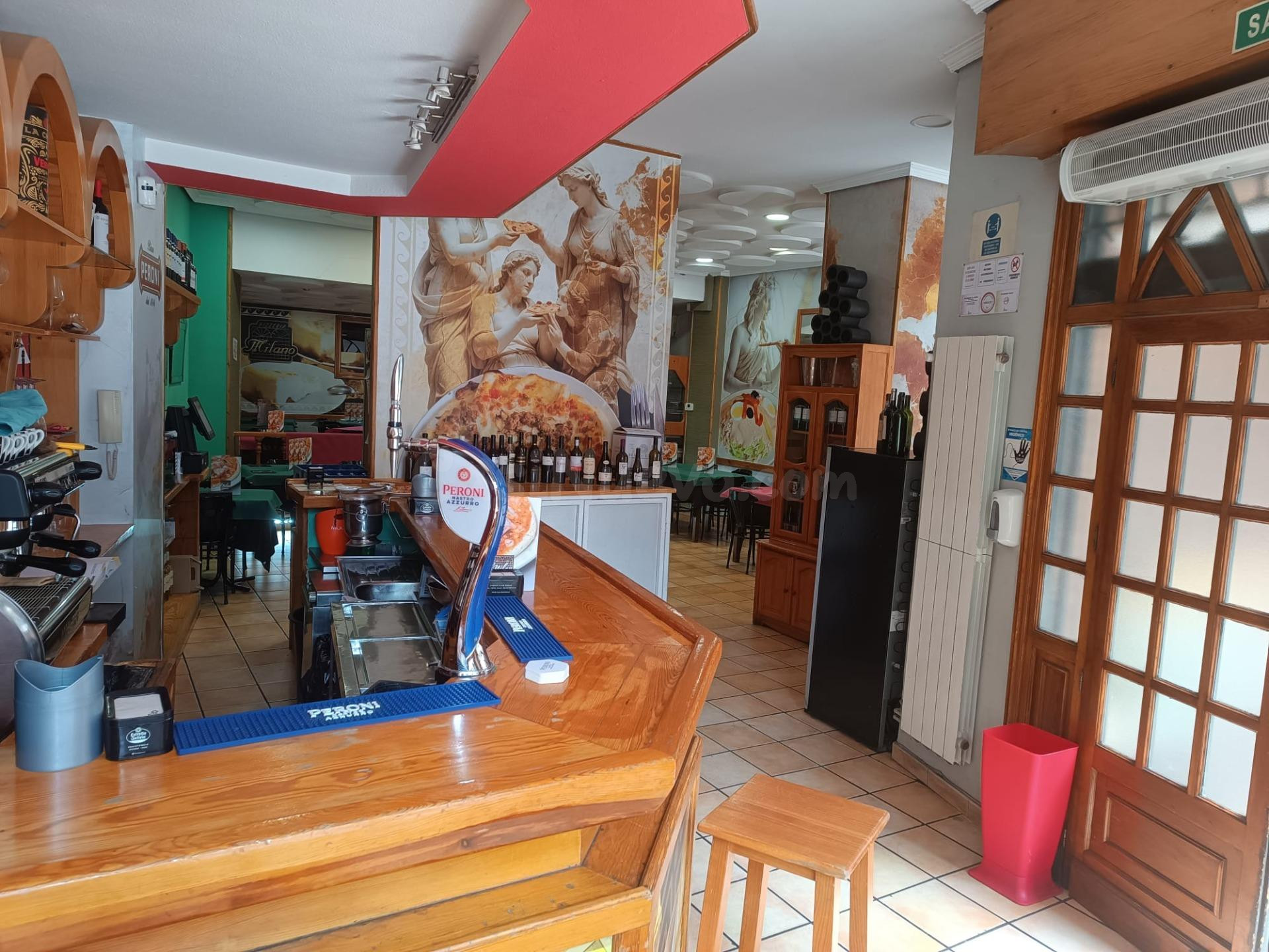 Traspaso en calle Gabilondo – Restaurante-pizzería con terra - foto 2