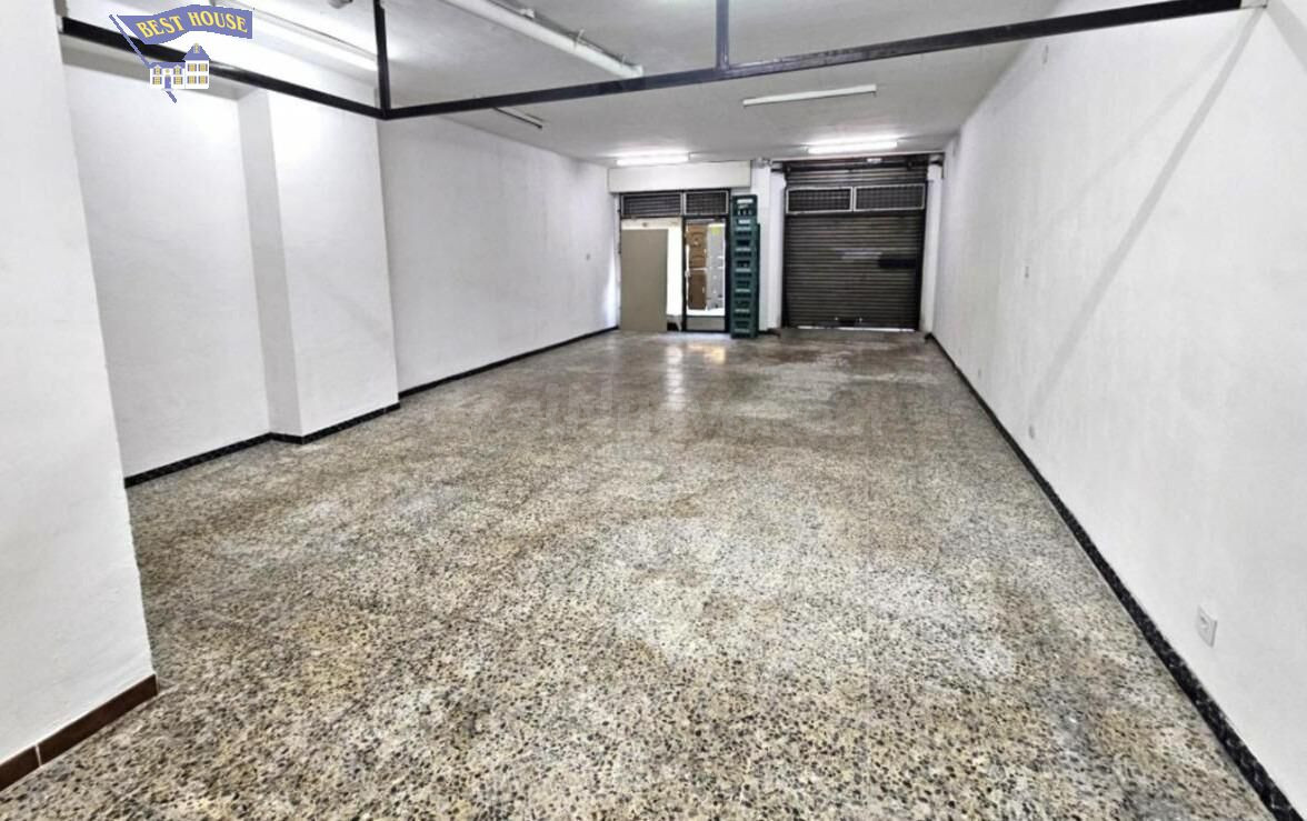 OPORTUNIDAD DE INVERSIÓN EN LOCAL COMERCIAL EN EL CENTRO DE  - foto 2