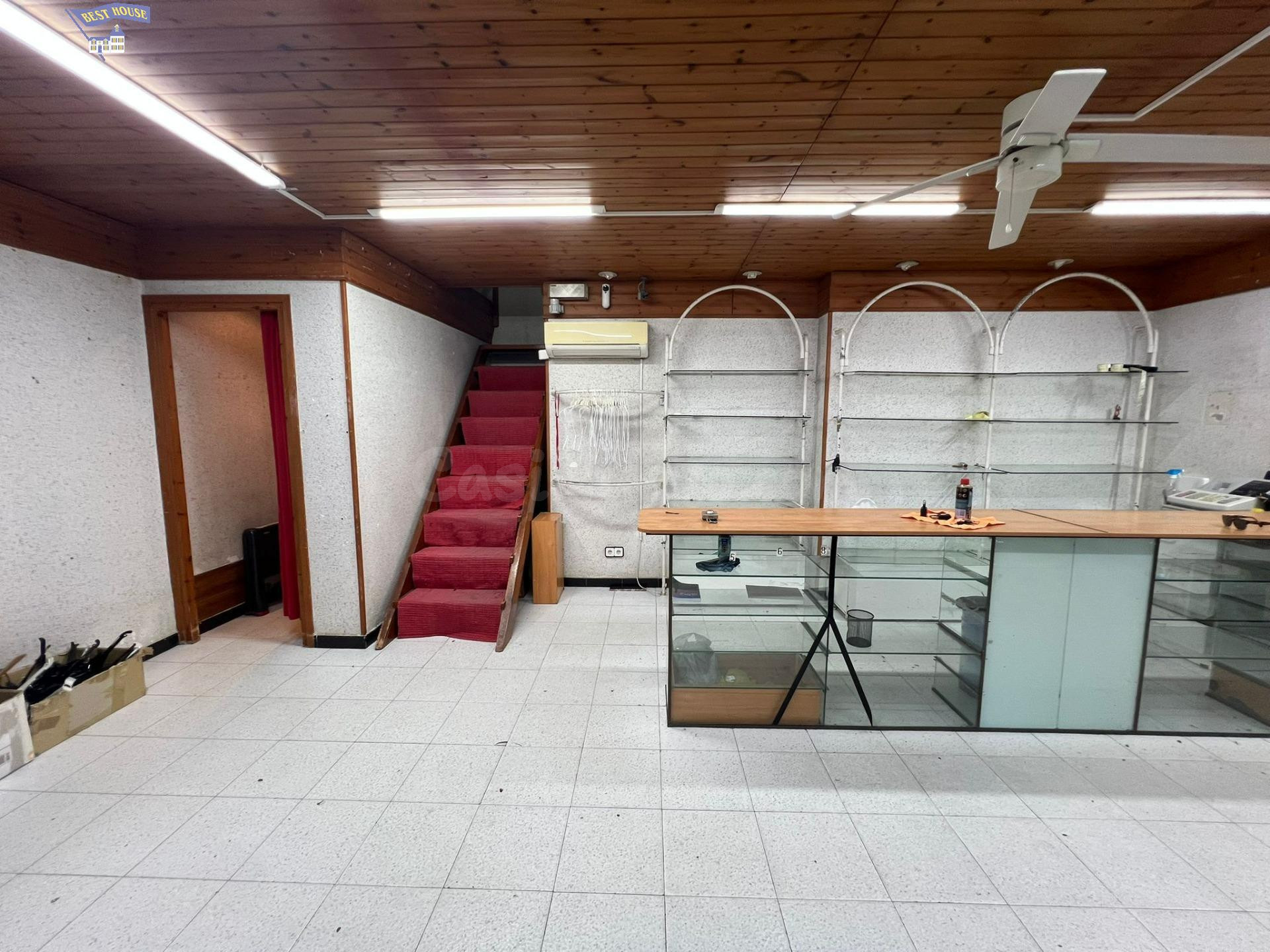 OPORTUNIDAD DE LOCAL COMERCIAL EN EL CORAZÓN DEL CENTRE DE R