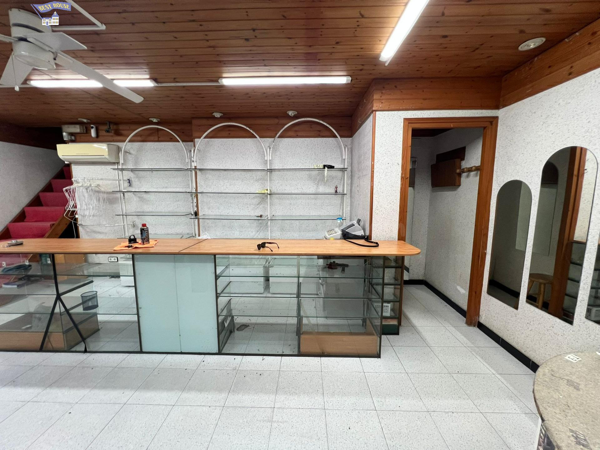 OPORTUNIDAD DE LOCAL COMERCIAL EN EL CORAZÓN DEL CENTRE DE R - foto 5
