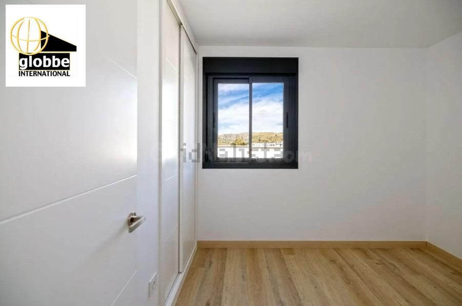 Impresionante Ático Nuevo en Puertosol, Málaga por €550.000 - foto 4