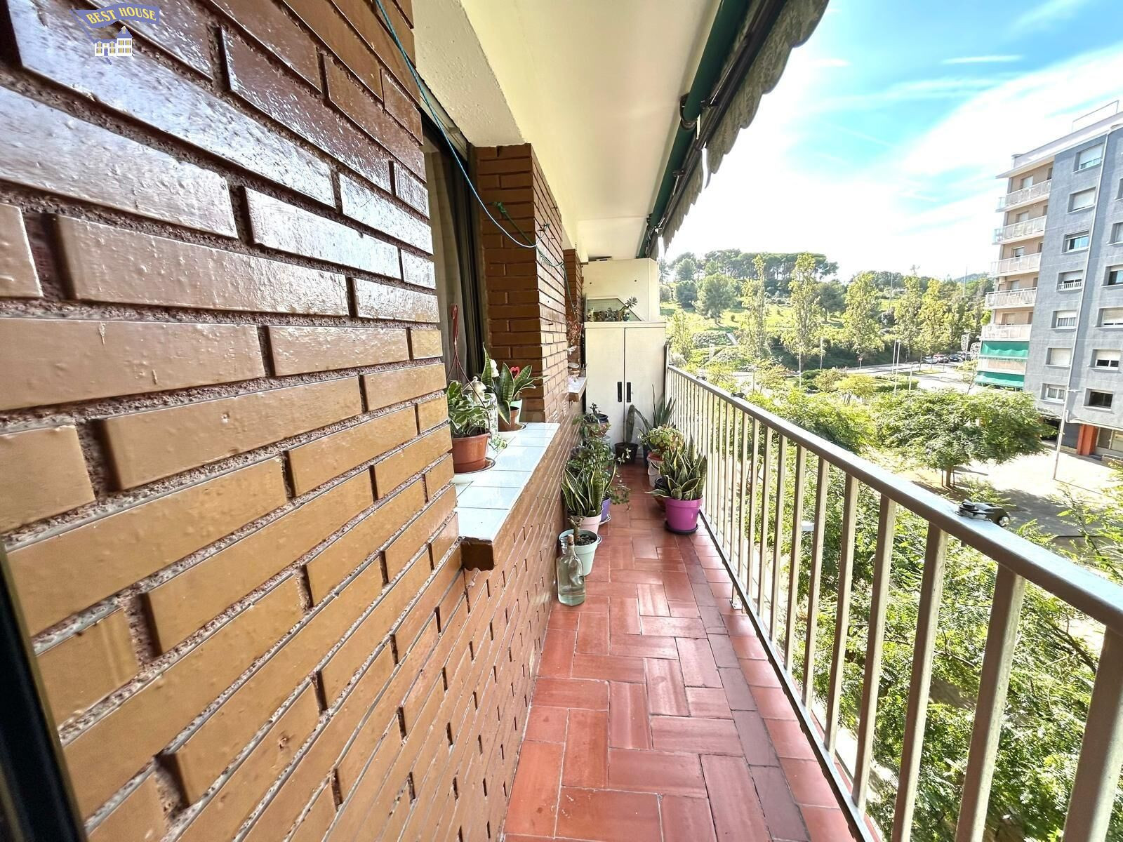 ACOGEDOR PISO EN CERDANYOLA DEL VALLÈS - ZONA FONTETES - foto 3