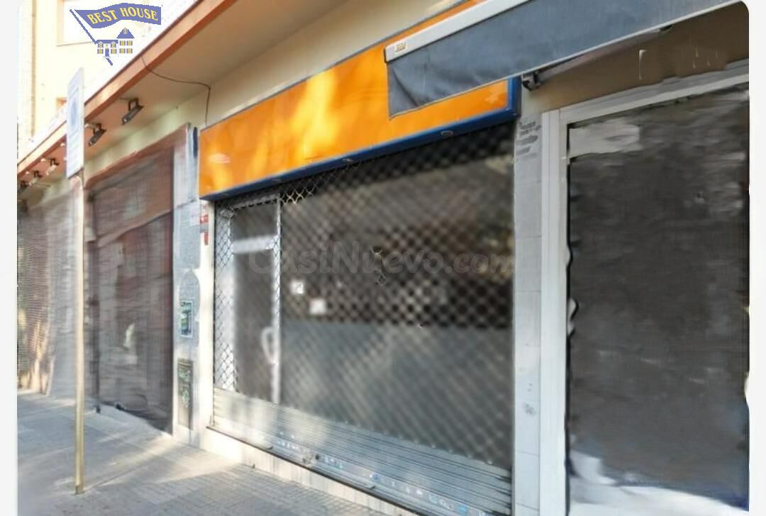 AMPLIO LOCAL COMERCIAL UBICADO EN PLENO CORAZON DE CERDANYOL - foto 4