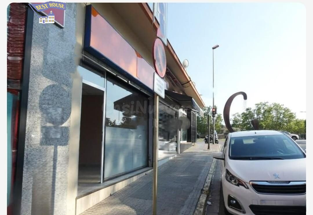 AMPLIO LOCAL COMERCIAL UBICADO EN PLENO CORAZON DE CERDANYOL - foto 5