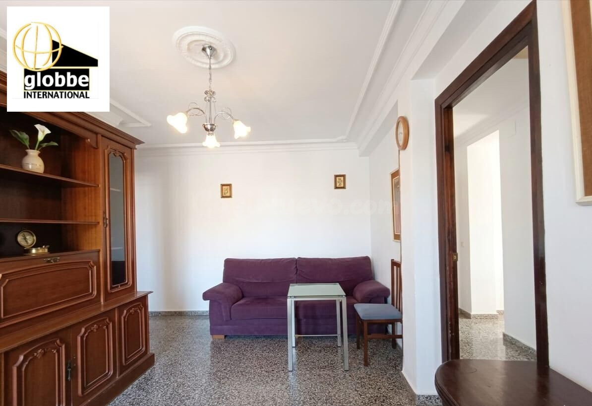 Piso en Huelin, Málaga - Oportunidad de Reforma a Solo €289,000 - foto 3