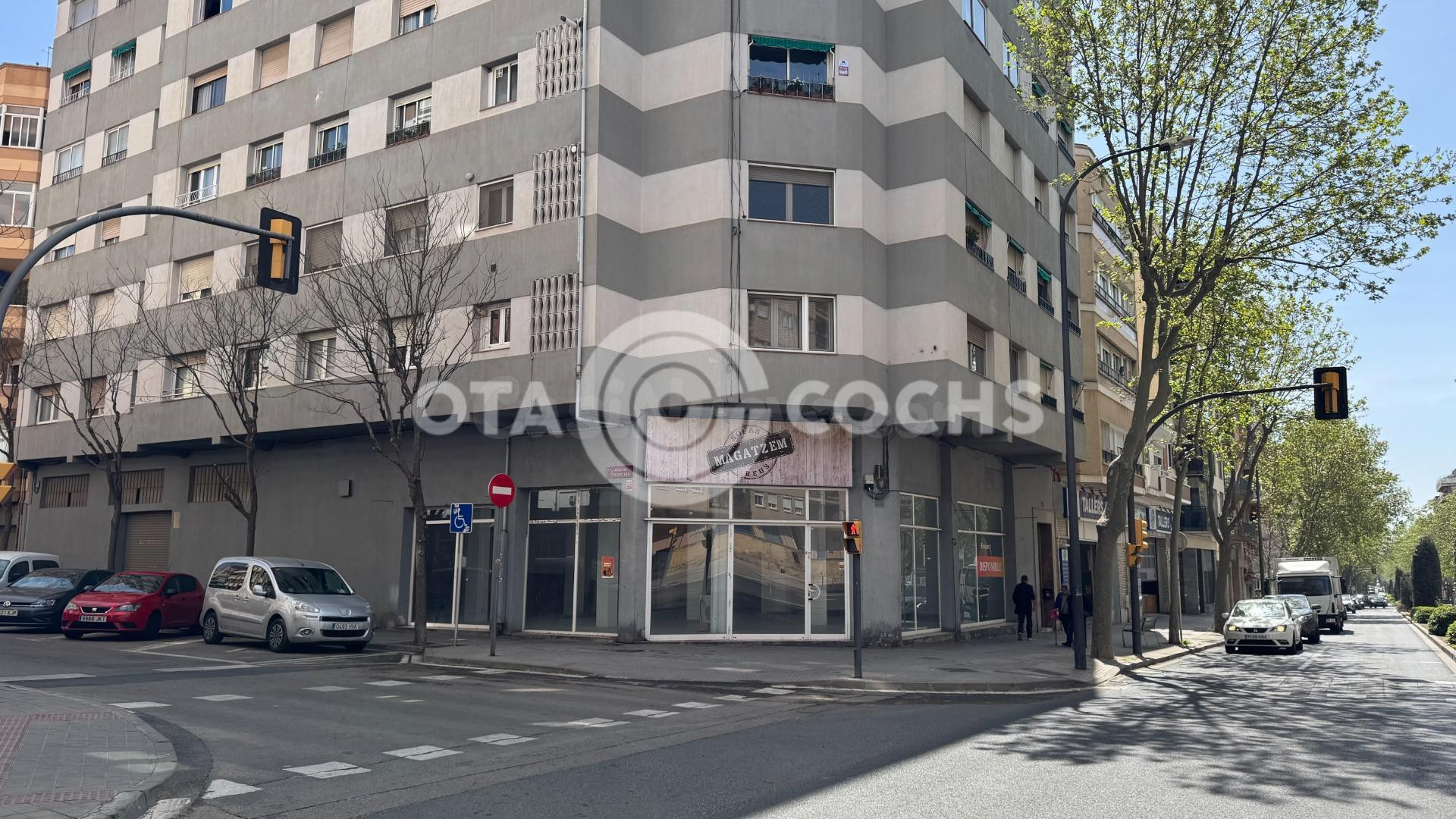 LOCAL COMERCIAL EN VENTA Y ALQUILER