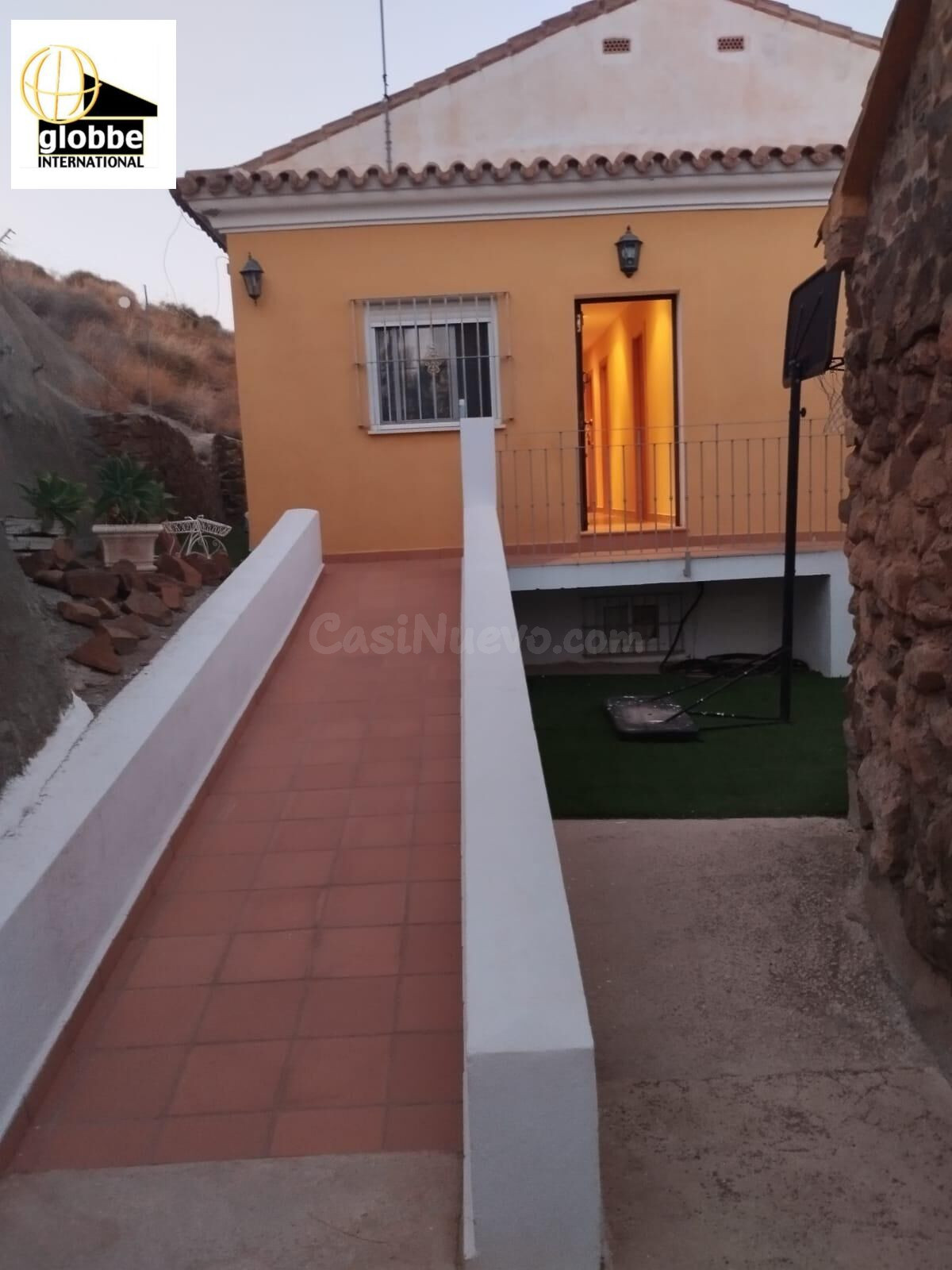 Impresionante Chalet en Puerto de la Torre, (PUENTE DE HIERRO)  Málaga por €480,000 - foto 3
