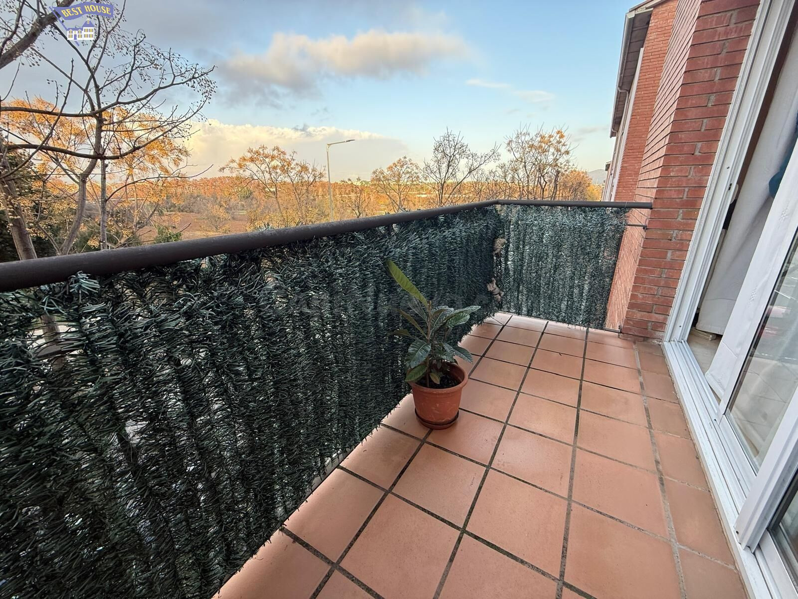 CASA EXCLUSIVA CON CARÁCTER, AMPLITUD Y LUMINOSIDAD EN SANTA - foto 4
