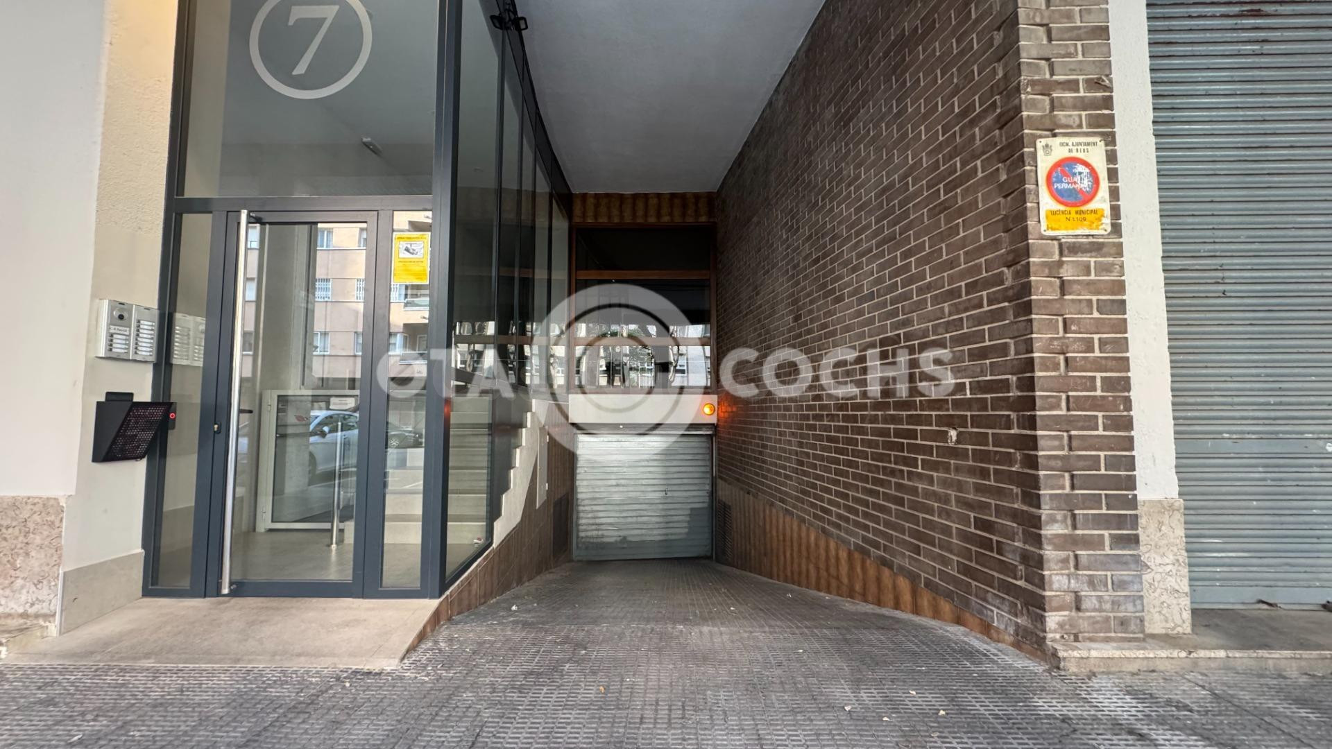 PARKING EN VENTA EN REUS CENTRO - foto 2