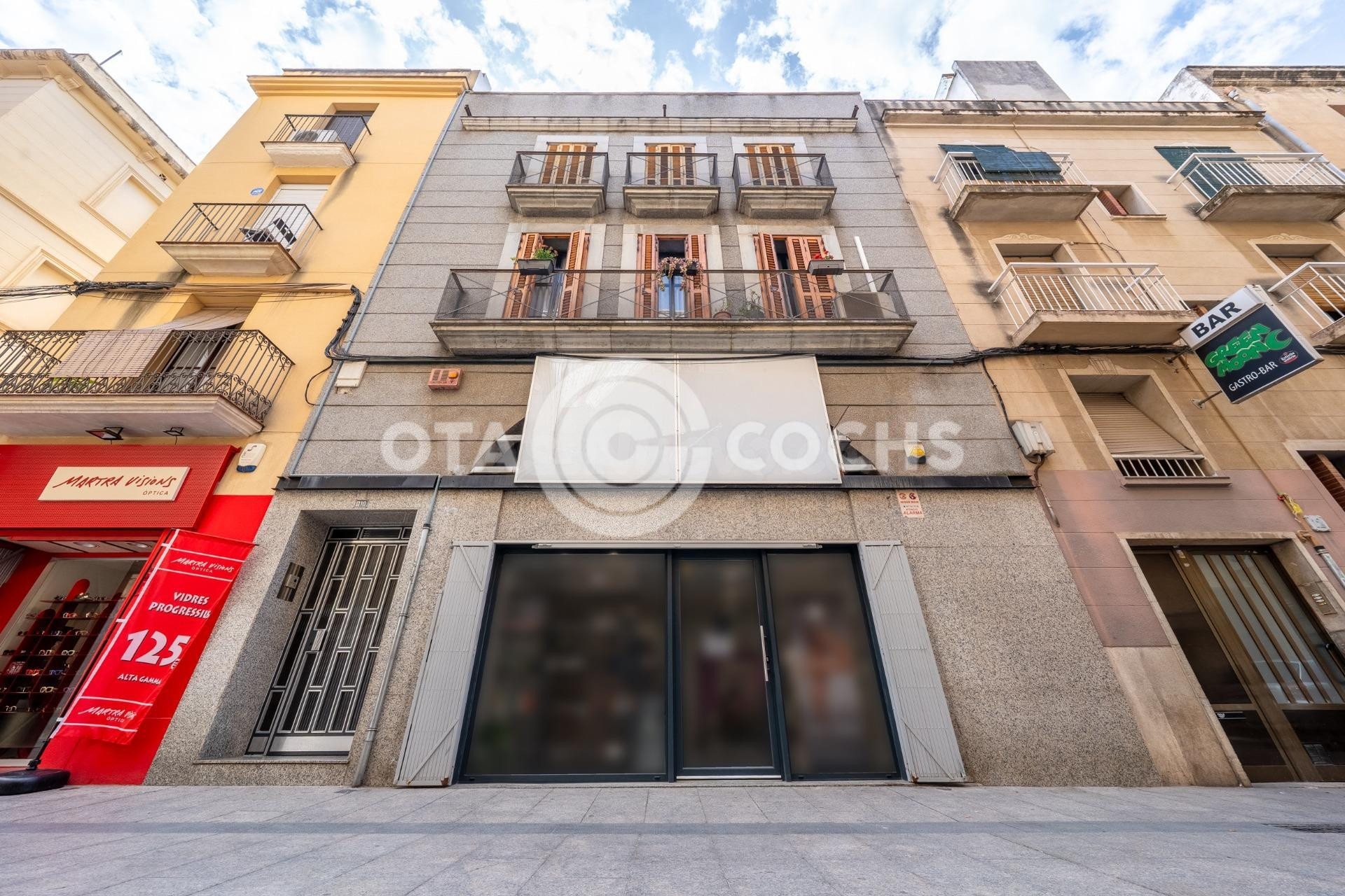 EDIFICIO CON RENTABILIDAD EN VENTA EN REUS