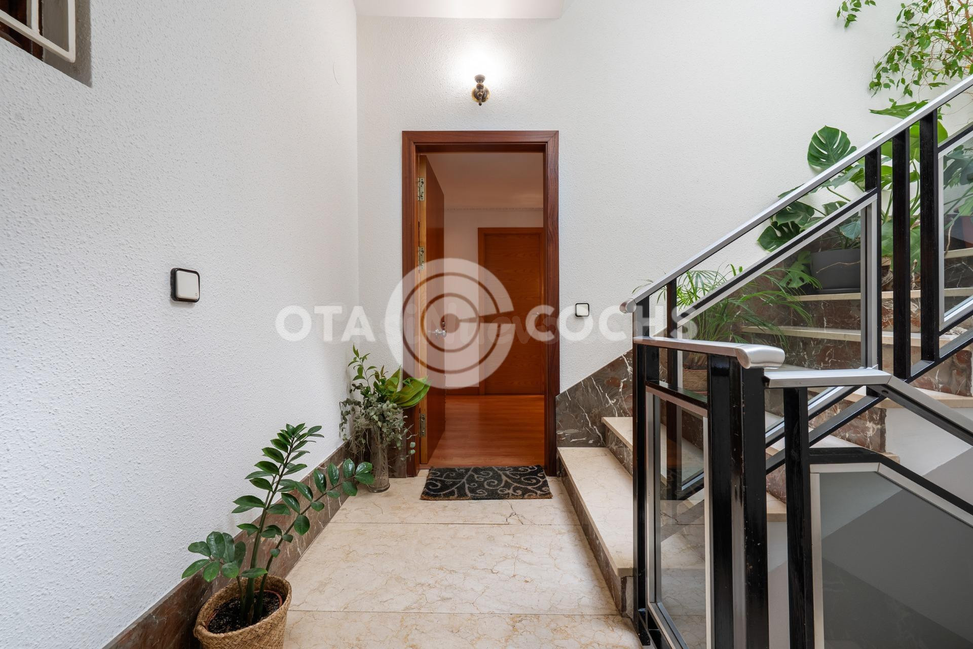 EDIFICIO CON RENTABILIDAD EN VENTA EN REUS - foto 3