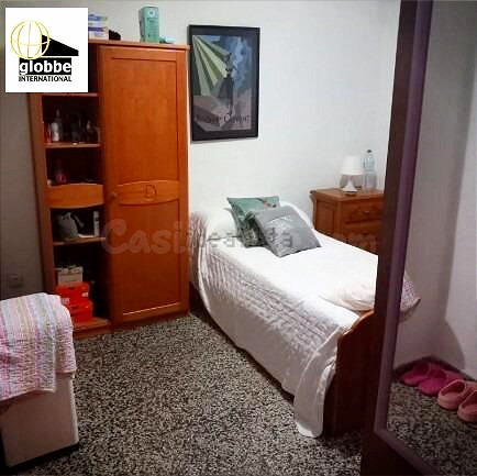 Oportunidad de Inversión en Málaga: Piso Esquina a Reformar - foto 2