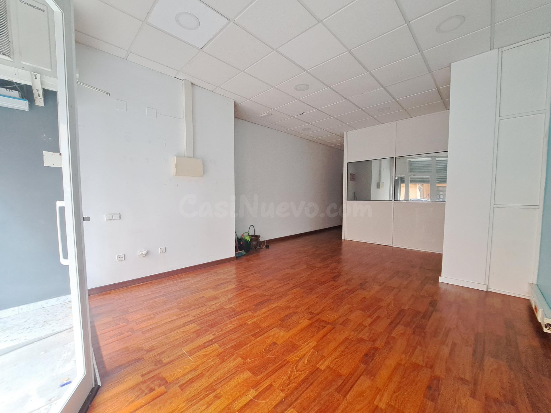 MAGNÍFICO LOCAL HABILITADO, IDEAL OFICINA O TIENDA ZONA TORR