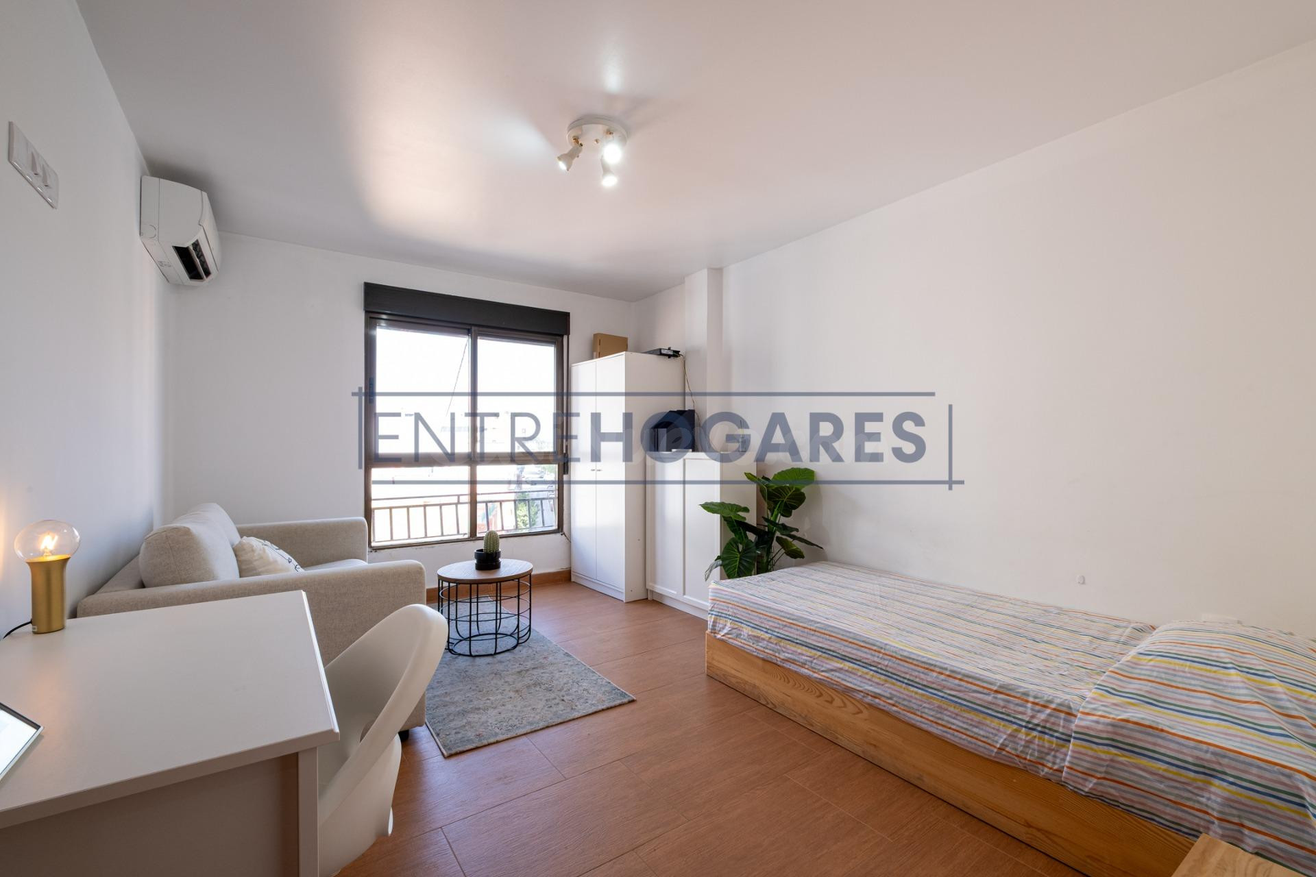 VIVIENDA A LA VENTA EN MONCADA - foto 2