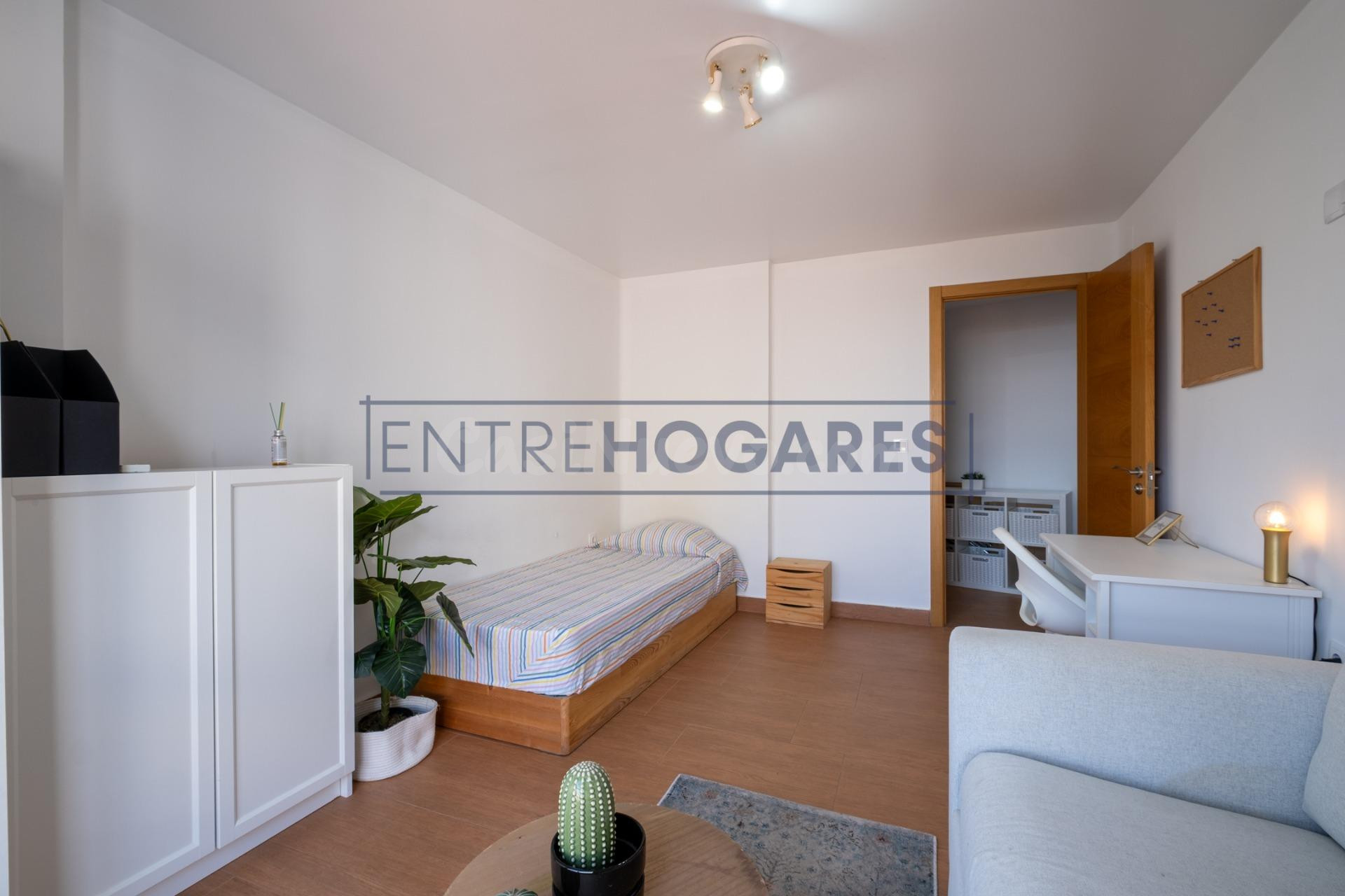 VIVIENDA A LA VENTA EN MONCADA - foto 3