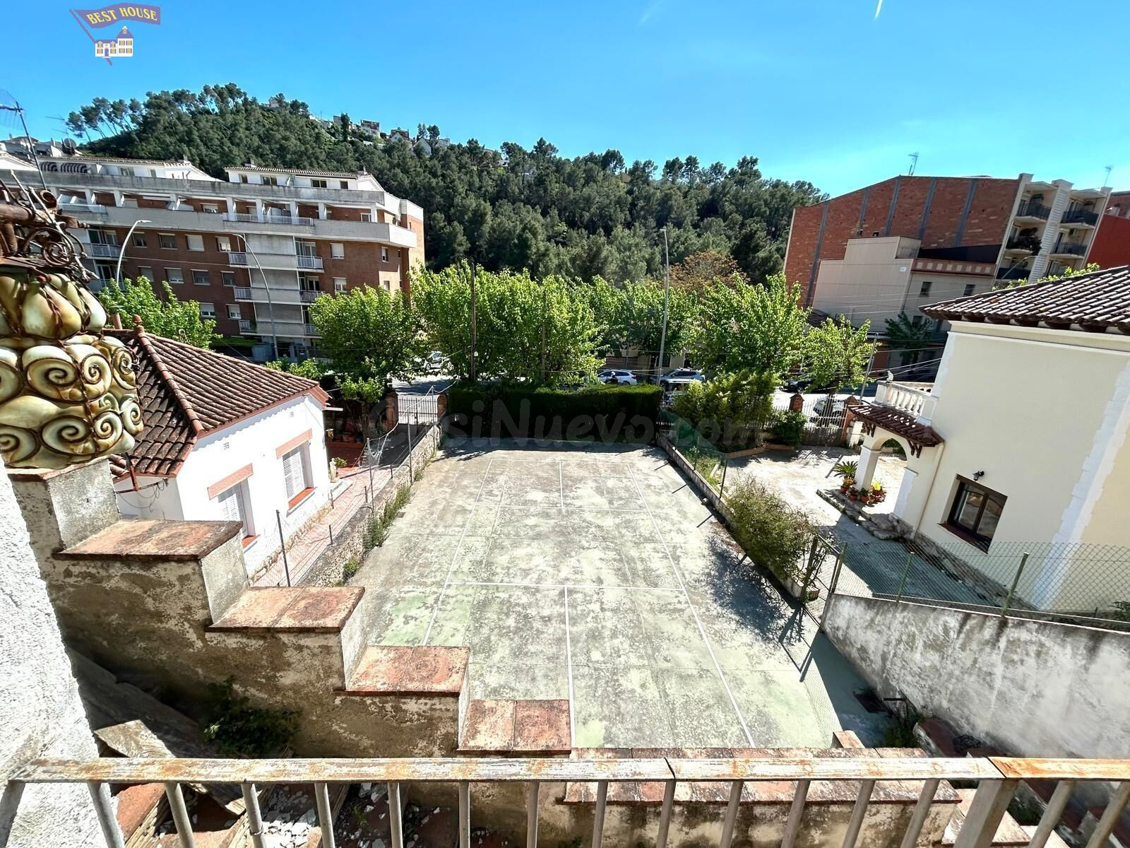 ESPECTACULAR VILLA CON PISCINA, TERRAZAS, GIMNASIO Y PISTA D - foto 5