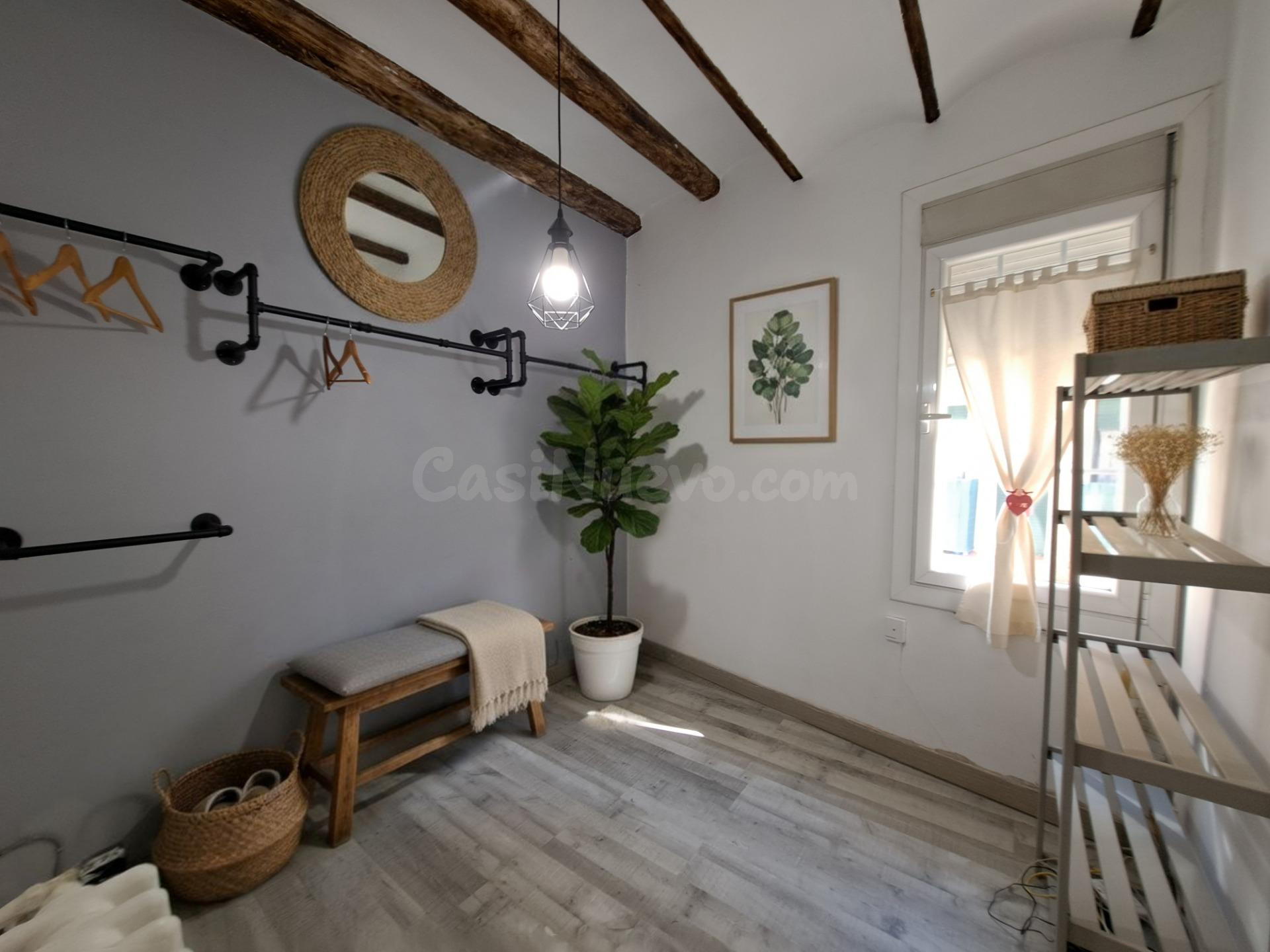 CASA ANTIGUA REFORMADA, ESQUINERA, DE  4 DORMITORIOS, TERRAZ - foto 3