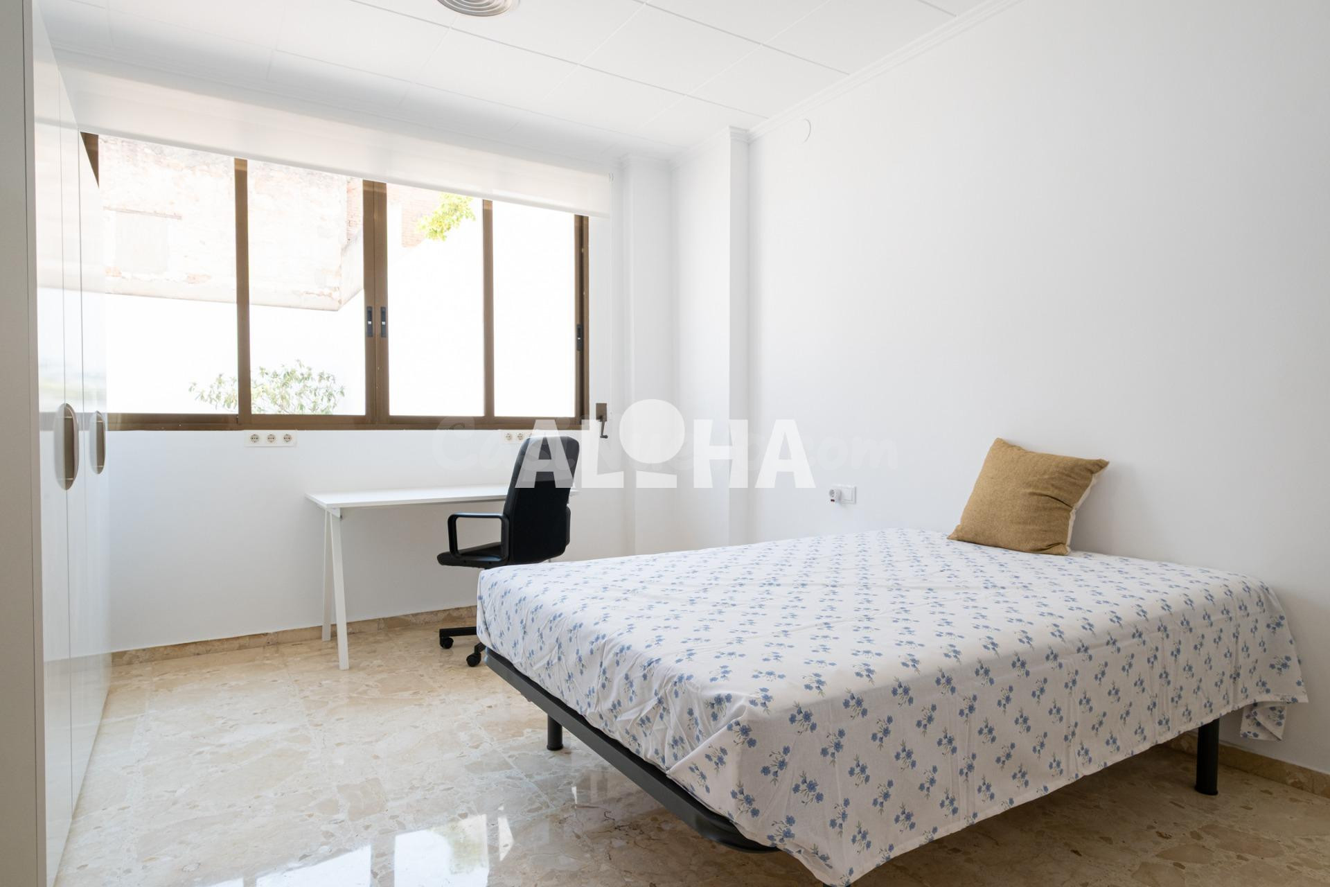 HABITACIÓN CON BAÑO PRIVADO SOLO PARA ESTUDIANTES EN MONCADA