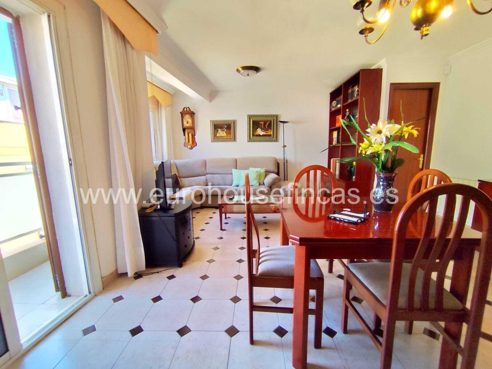 ¡LUMINOSIDAD y ESPACIO! PISO PARA ENTRAR A VIVIR EN ESPLUGUE - foto 2