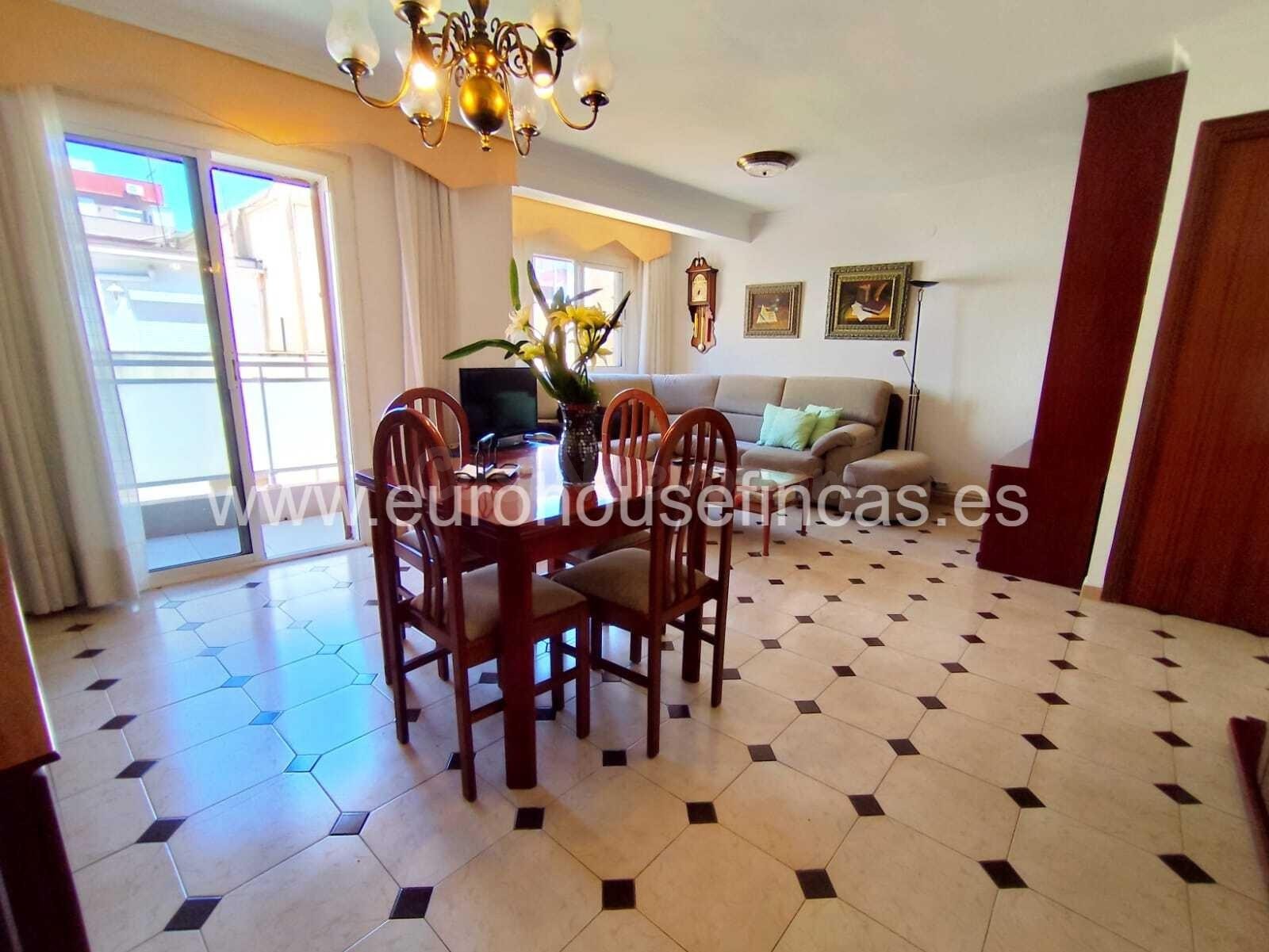 ¡LUMINOSIDAD y ESPACIO! PISO PARA ENTRAR A VIVIR EN ESPLUGUE - foto 3