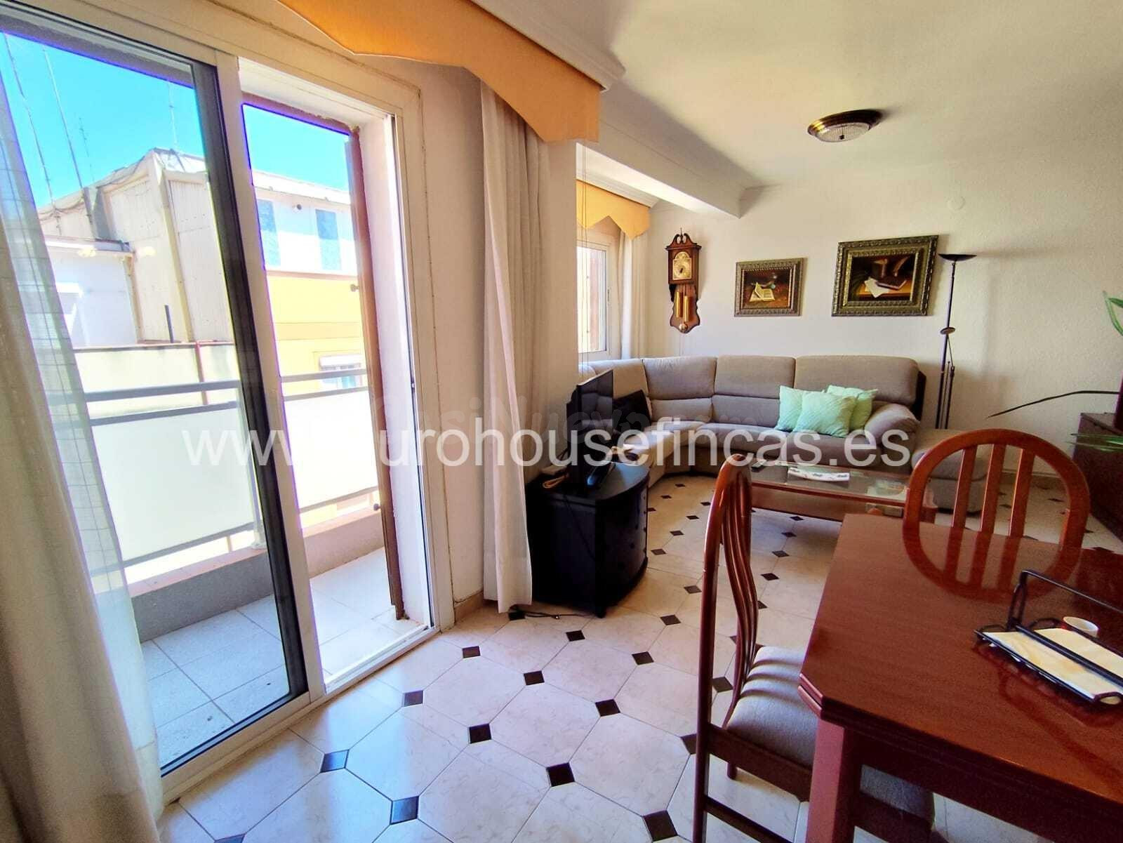 ¡LUMINOSIDAD y ESPACIO! PISO PARA ENTRAR A VIVIR EN ESPLUGUE - foto 4