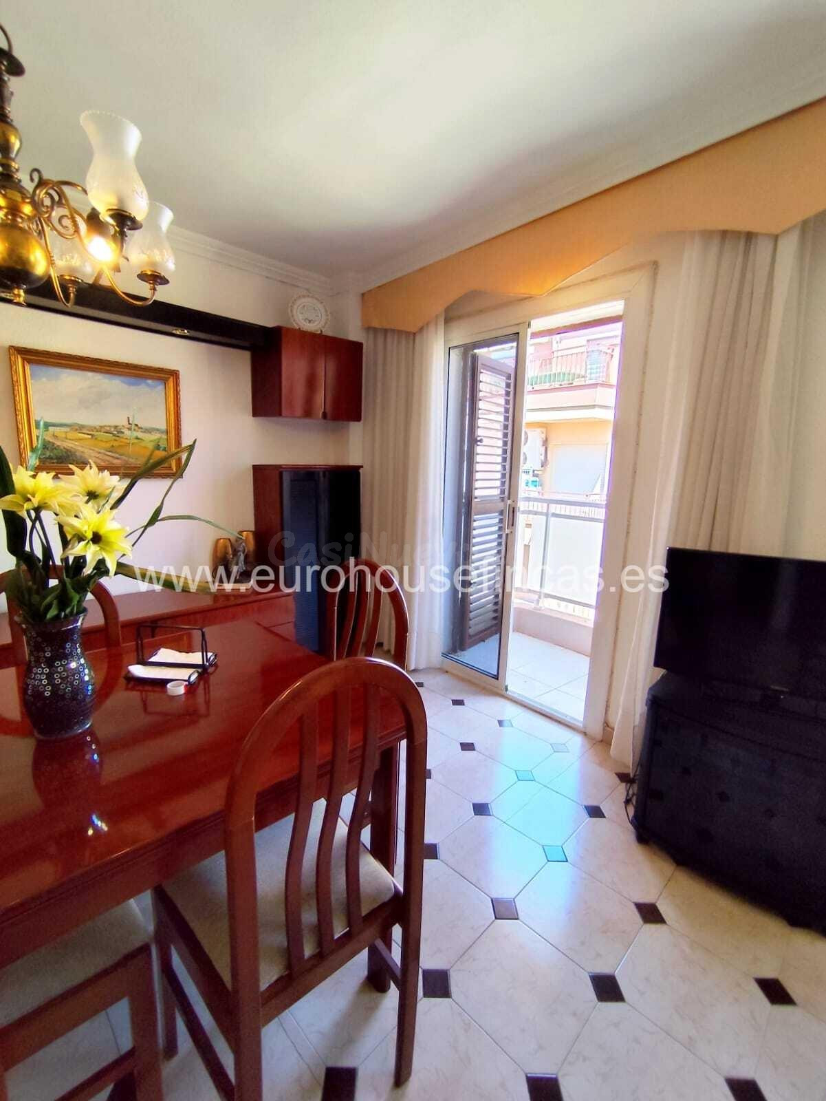 ¡LUMINOSIDAD y ESPACIO! PISO PARA ENTRAR A VIVIR EN ESPLUGUE - foto 5