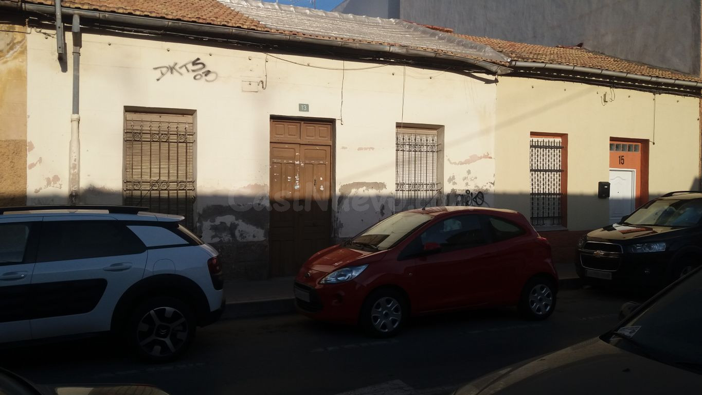 DOS CASAS CON TERRENO EN EL CORAZÓN DE LA FLORIDA !!!! - foto 3